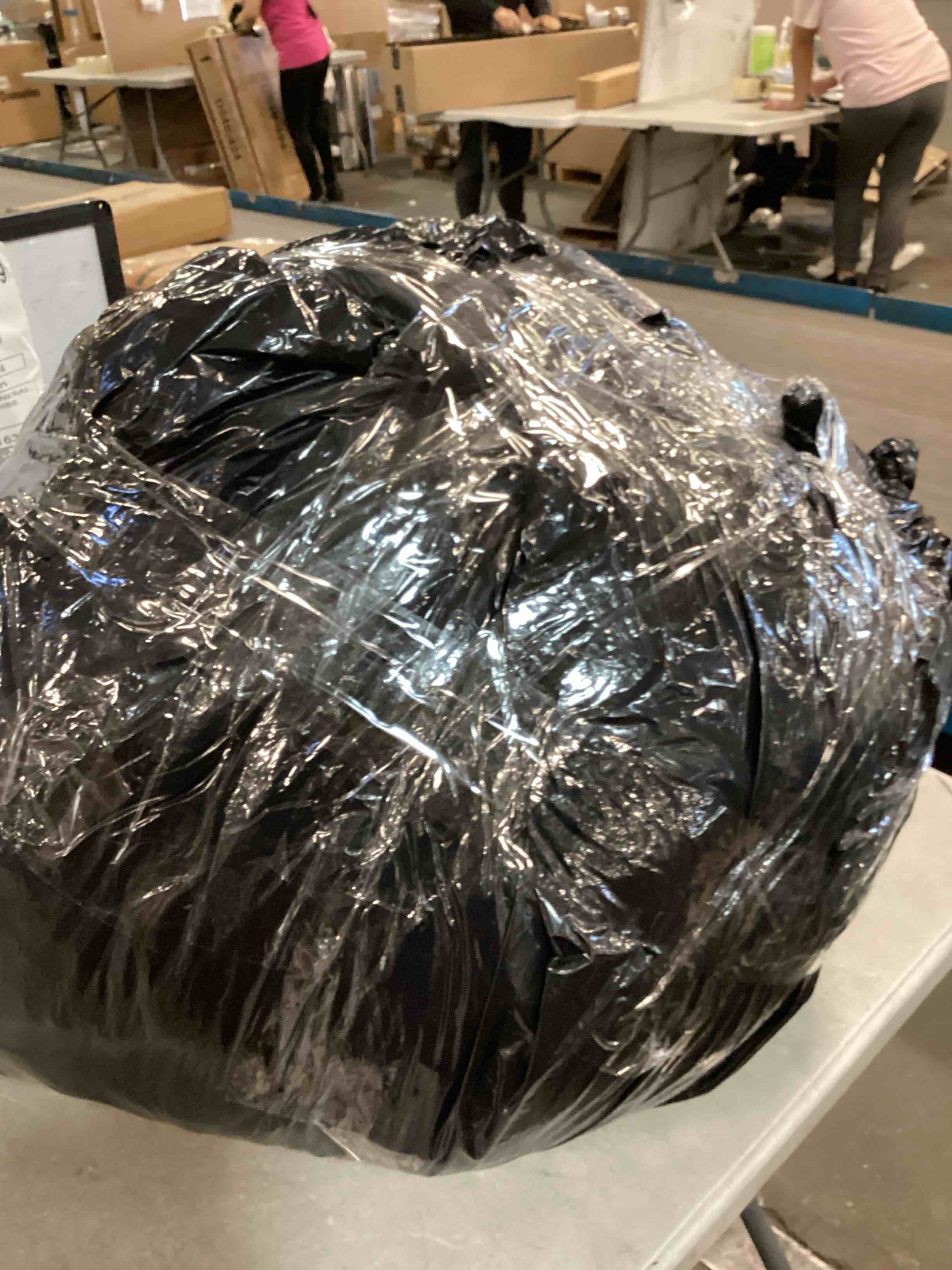 https://s3.amazonaws.com/lotting-images-prod/bidfta/PPE0640759_1731443330514.jpeg