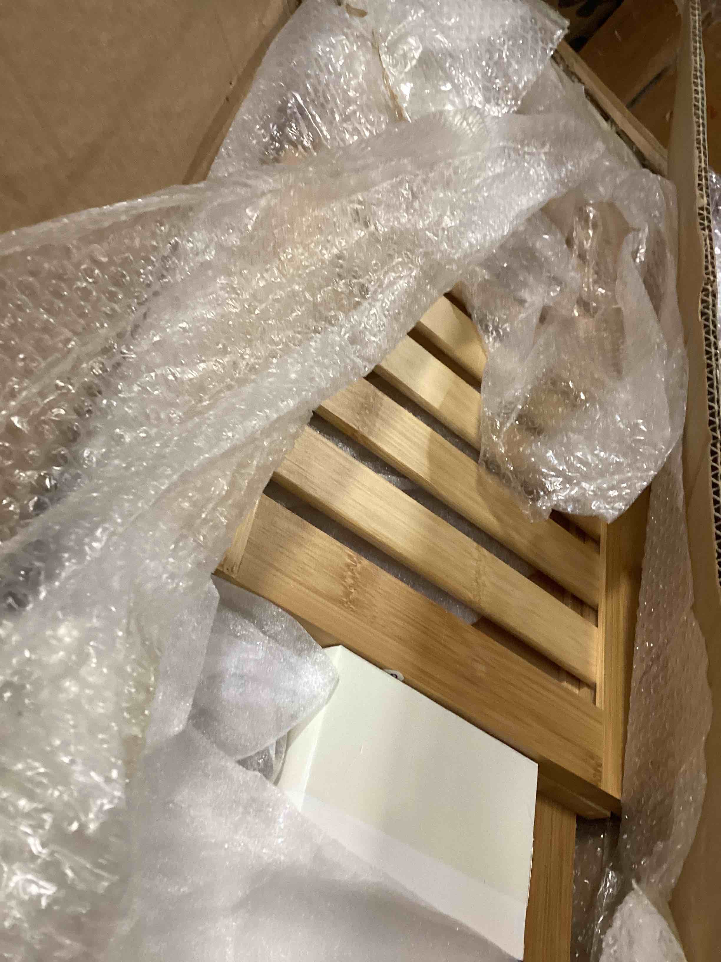 https://s3.amazonaws.com/lotting-images-prod/bidfta/PPE0642273_1733766193409.jpeg