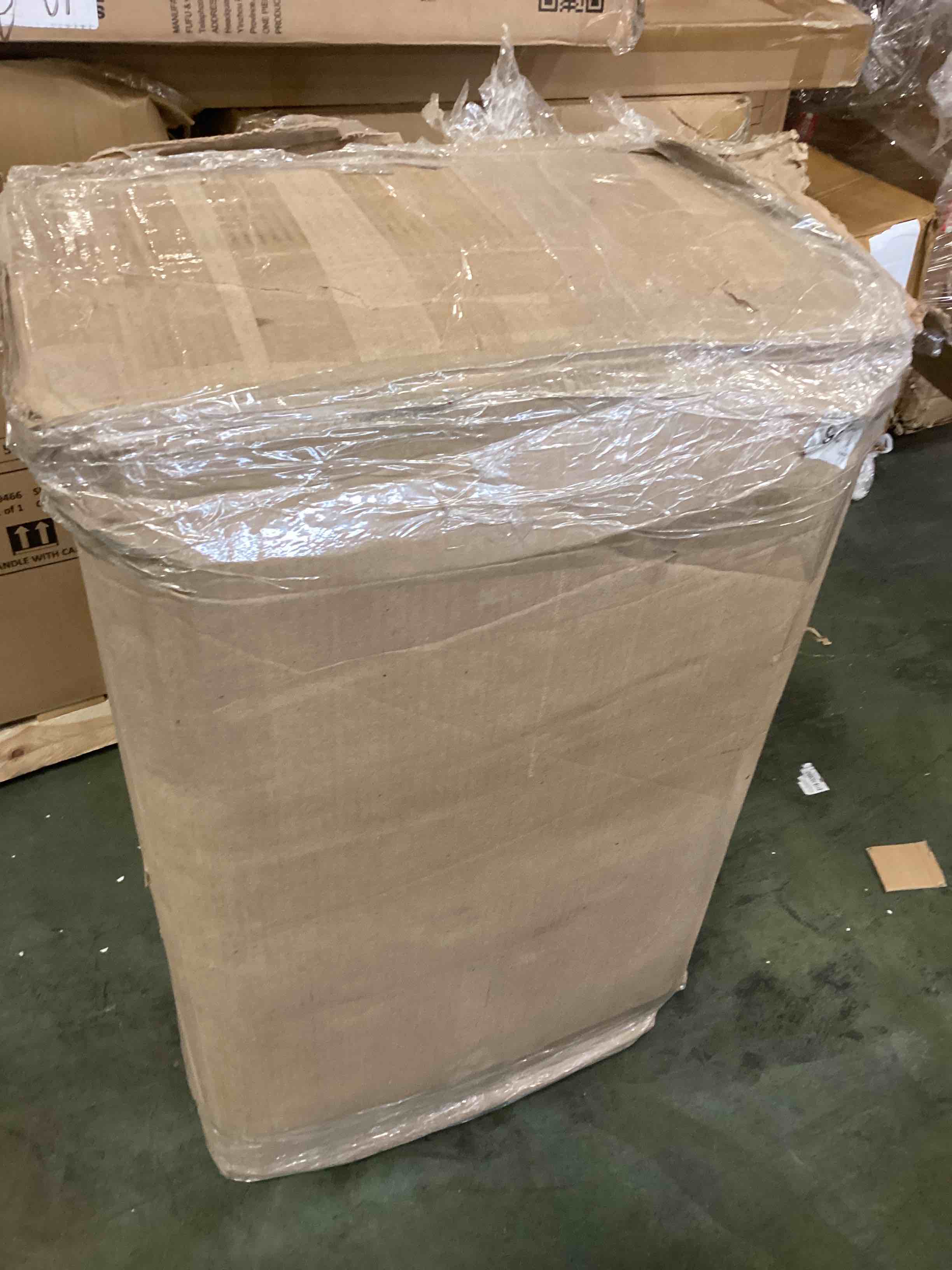 https://s3.amazonaws.com/lotting-images-prod/bidfta/PPE0642278_1733762574794.jpeg