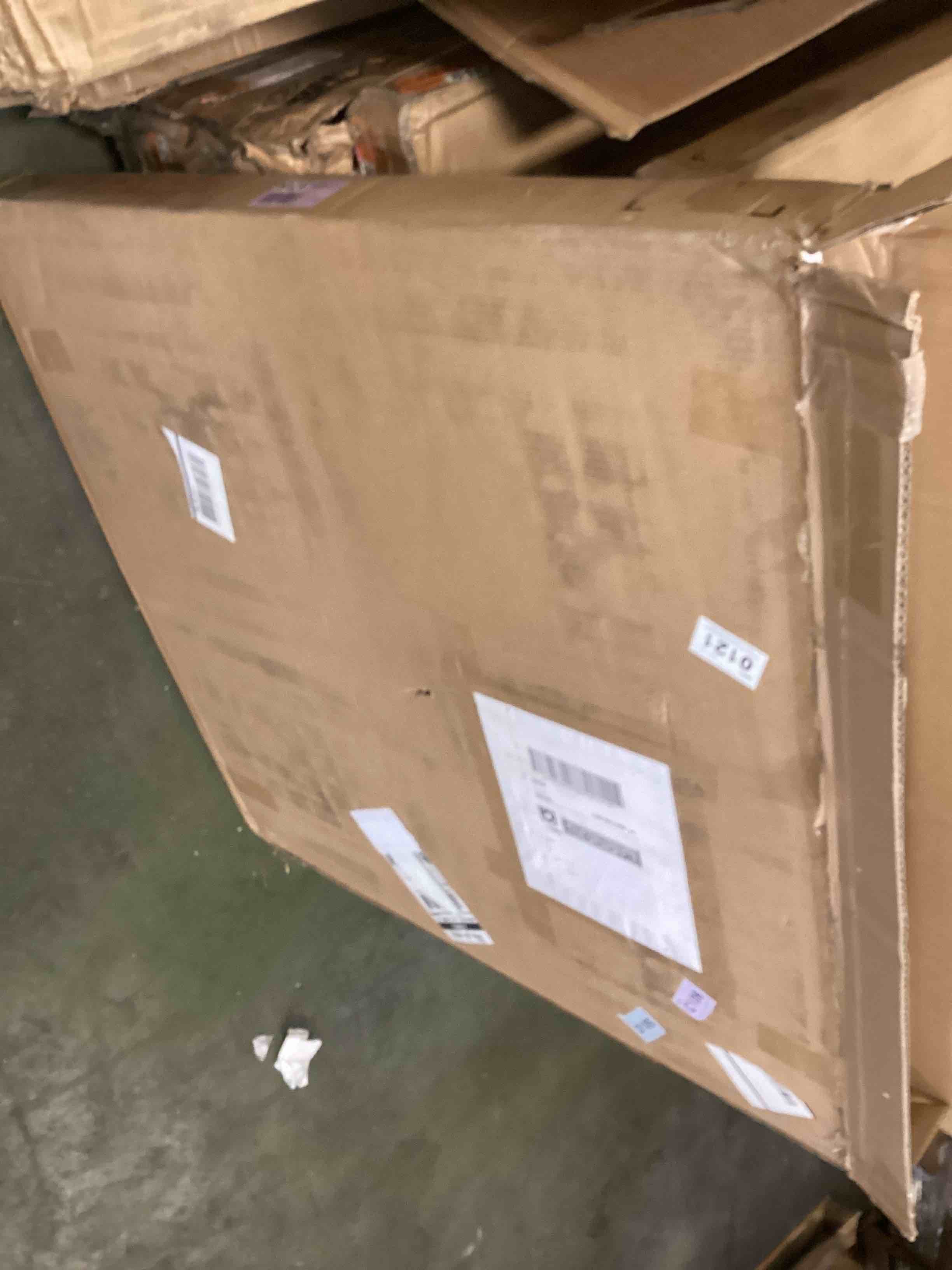 https://s3.amazonaws.com/lotting-images-prod/bidfta/PPE0642295_1733758179633.jpeg
