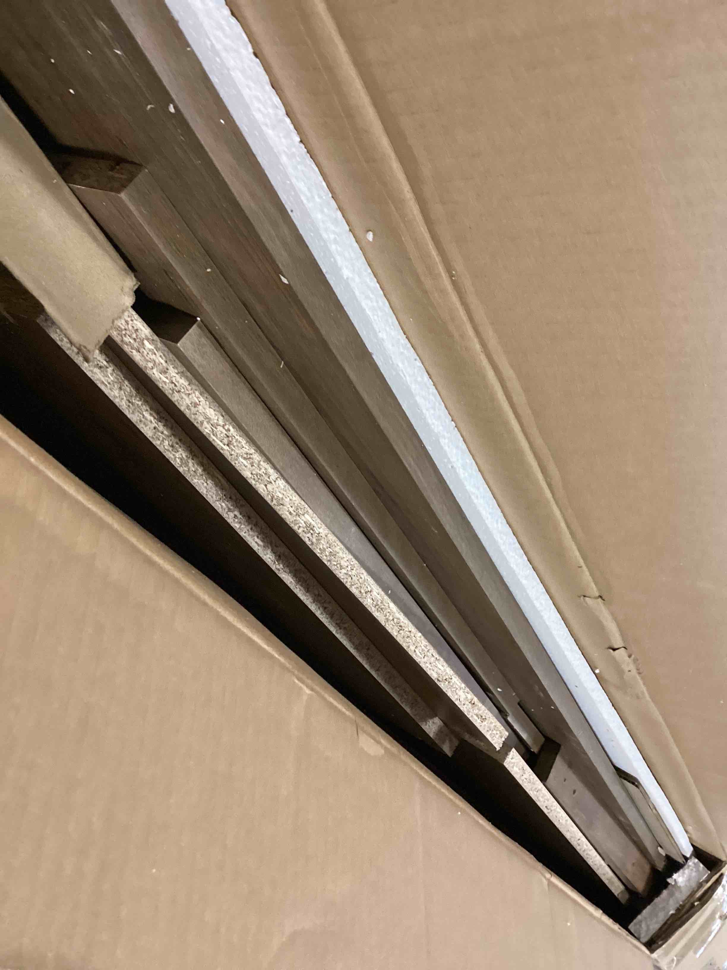 https://s3.amazonaws.com/lotting-images-prod/bidfta/PPE0642610_1733260107581.jpeg