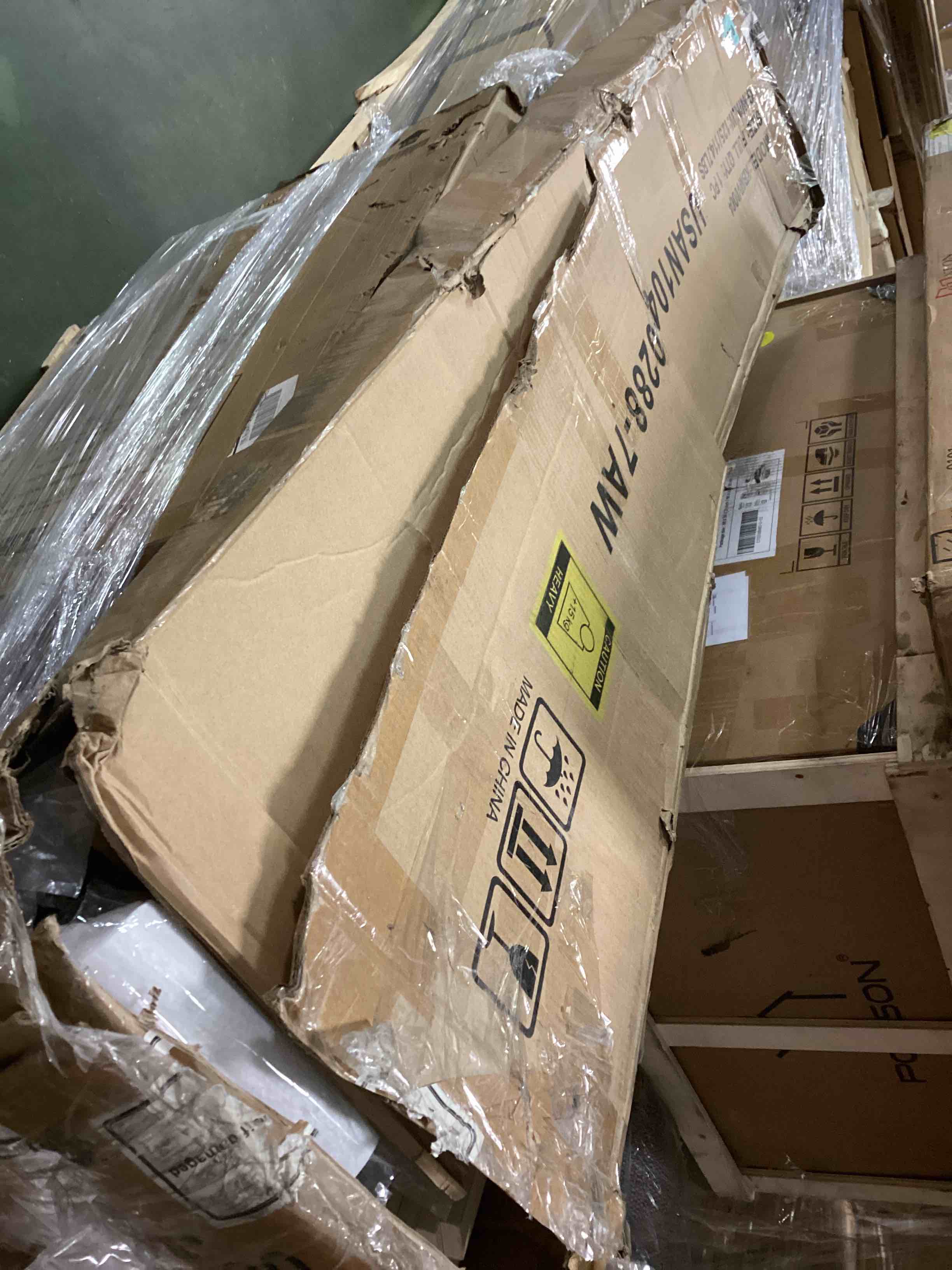 https://s3.amazonaws.com/lotting-images-prod/bidfta/PPE0643553_1732032307182.jpeg
