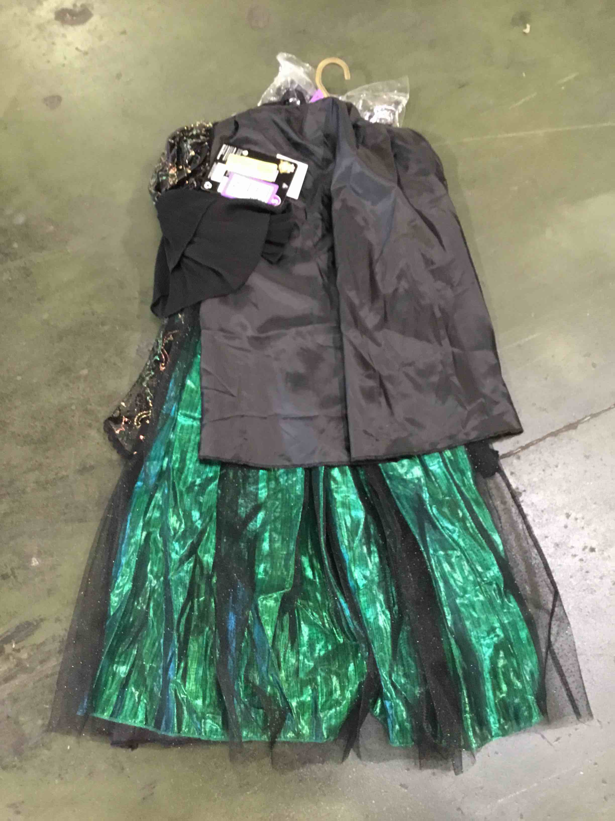 https://s3.amazonaws.com/lotting-images-prod/bidfta/PPE0646452_1732136140926.jpeg