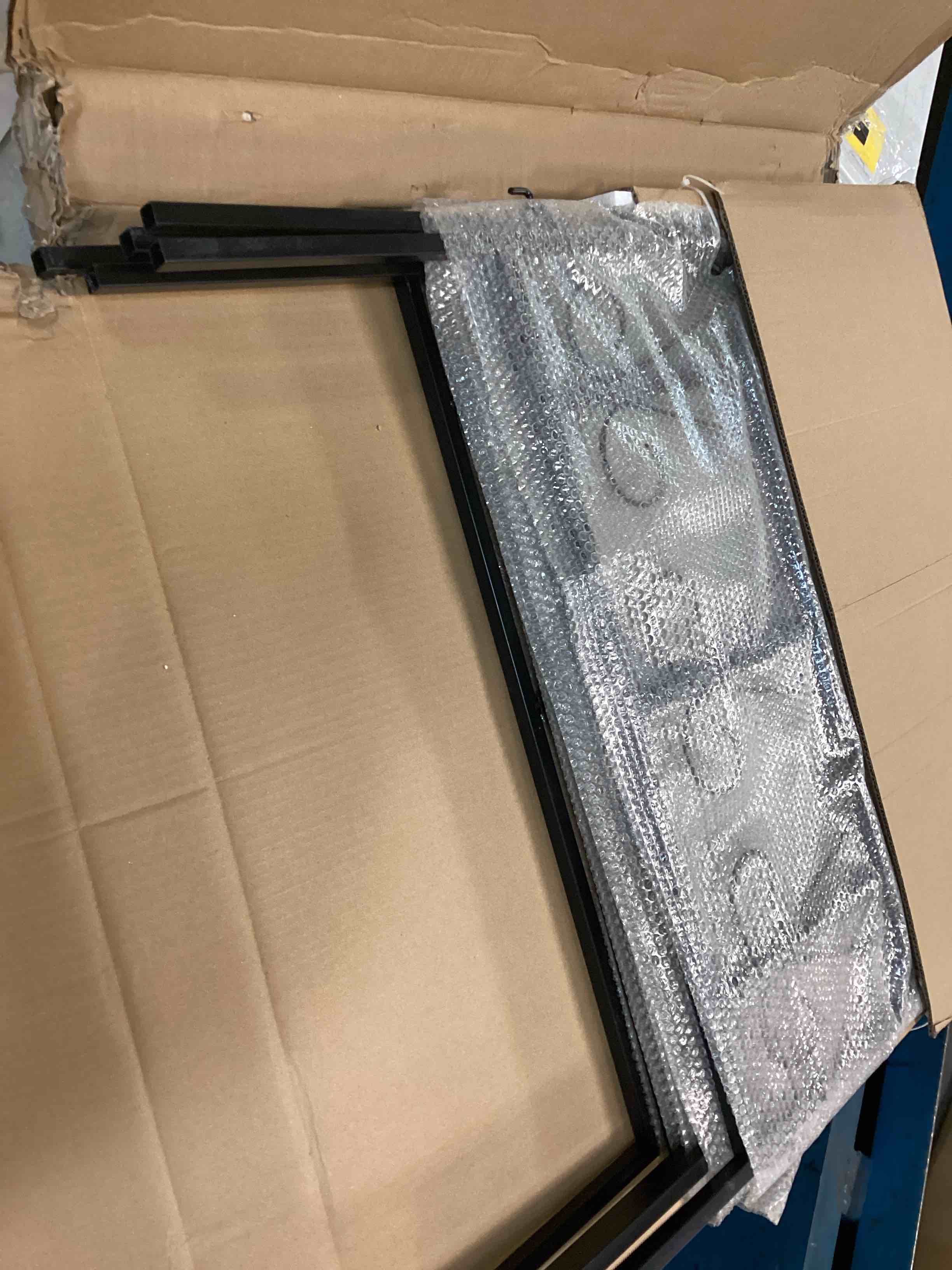 https://s3.amazonaws.com/lotting-images-prod/bidfta/PPE0652904_1731938989934.jpeg