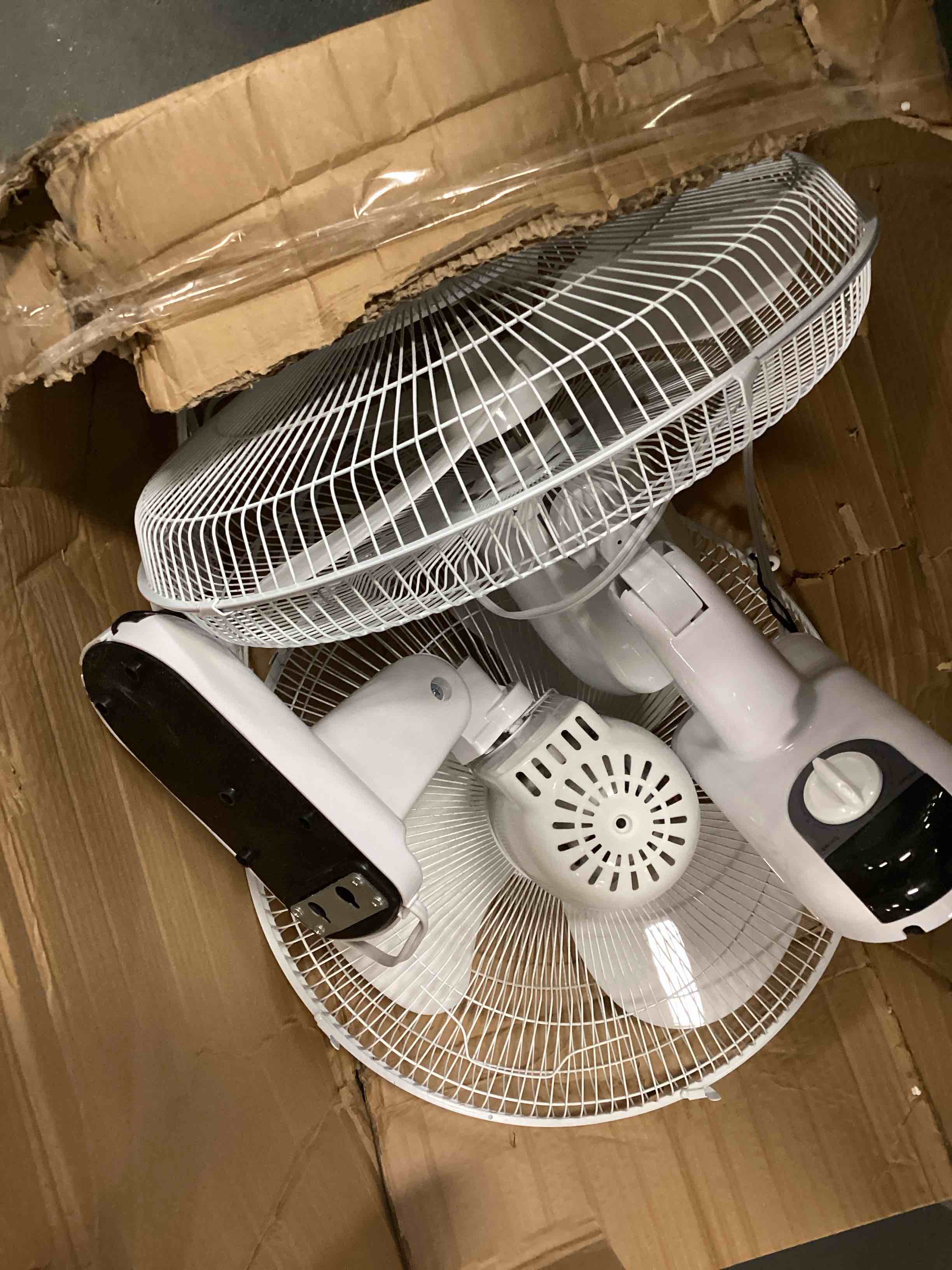 https://s3.amazonaws.com/lotting-images-prod/bidfta/PPE0655101_1731445594295.jpeg