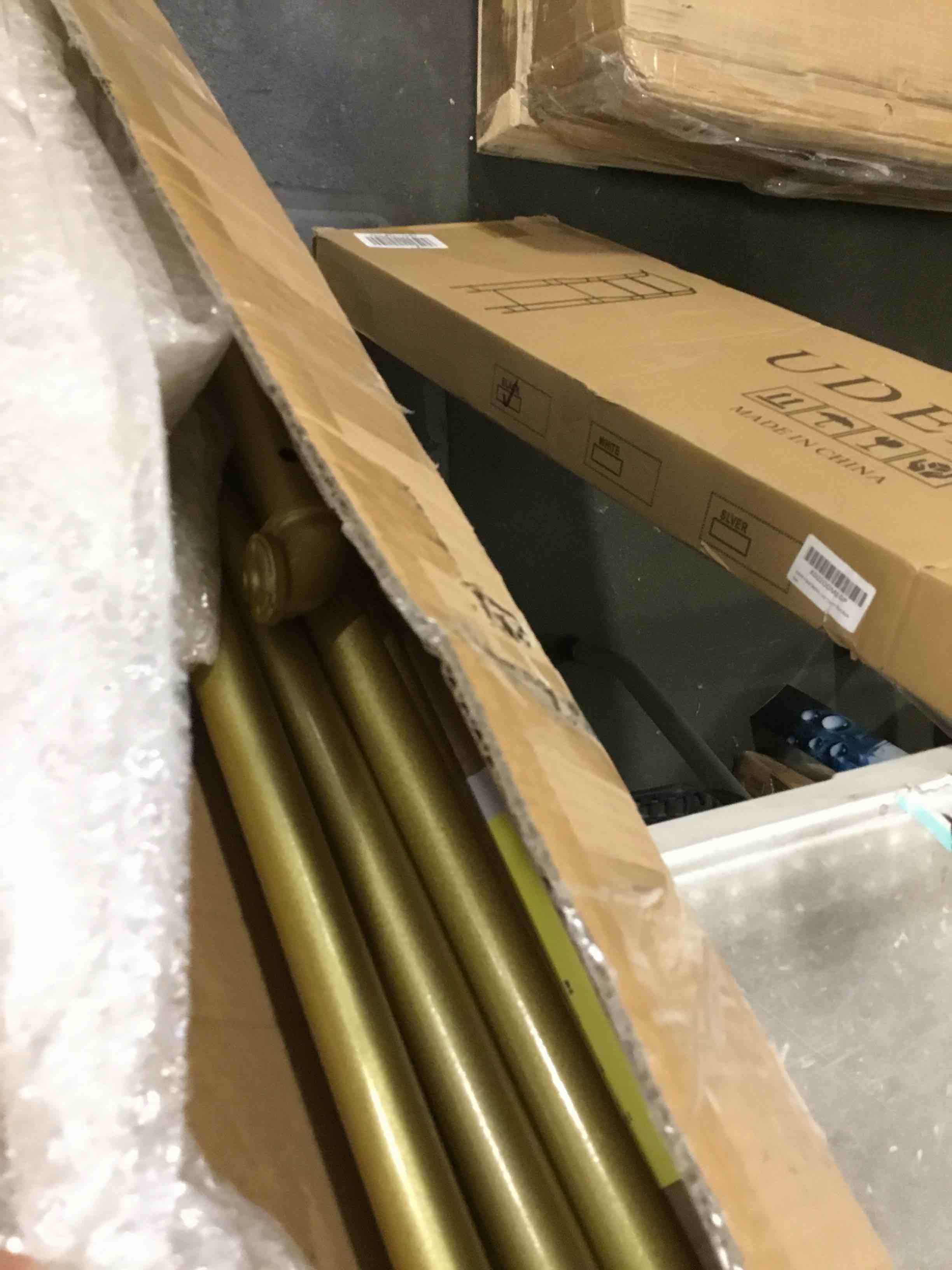 https://s3.amazonaws.com/lotting-images-prod/bidfta/PPE0655649_1731156487171.jpeg