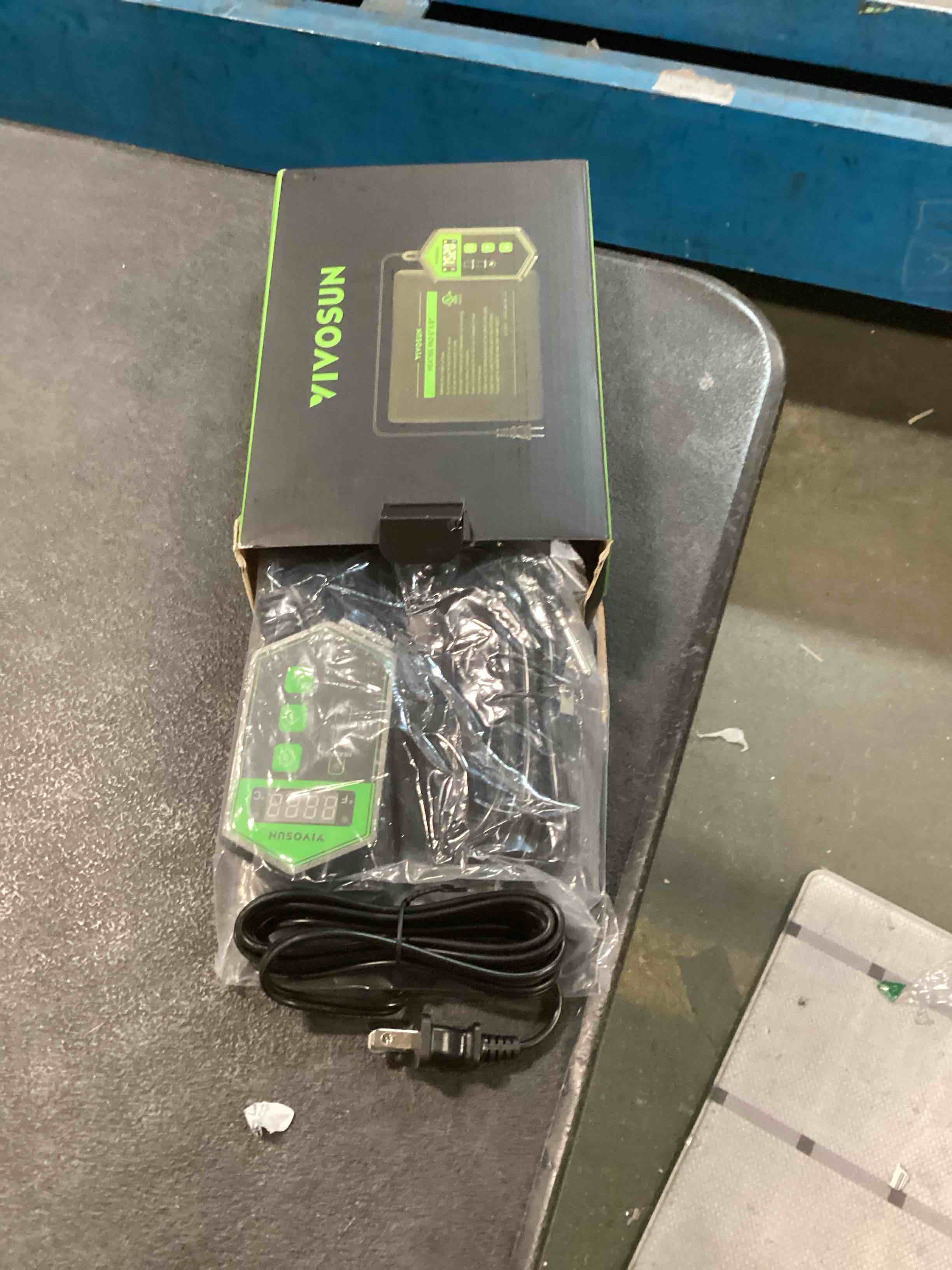 https://s3.amazonaws.com/lotting-images-prod/bidfta/PPE0660407_1732251720684.jpeg