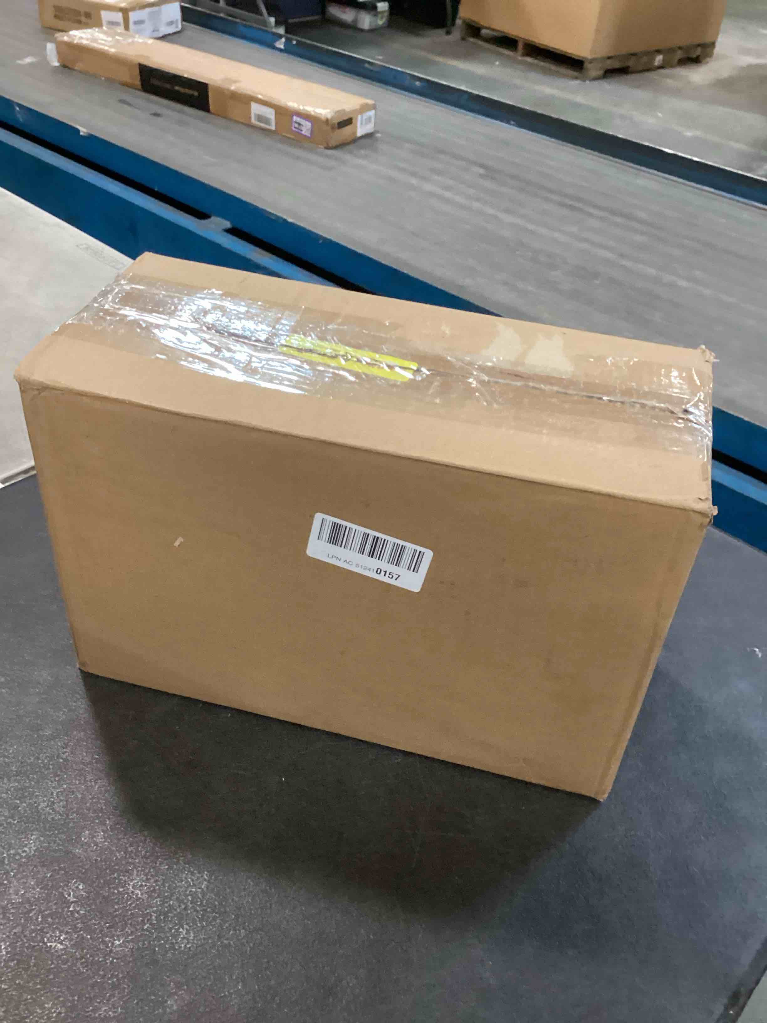 https://s3.amazonaws.com/lotting-images-prod/bidfta/PPE0660449_1732247172169.jpeg