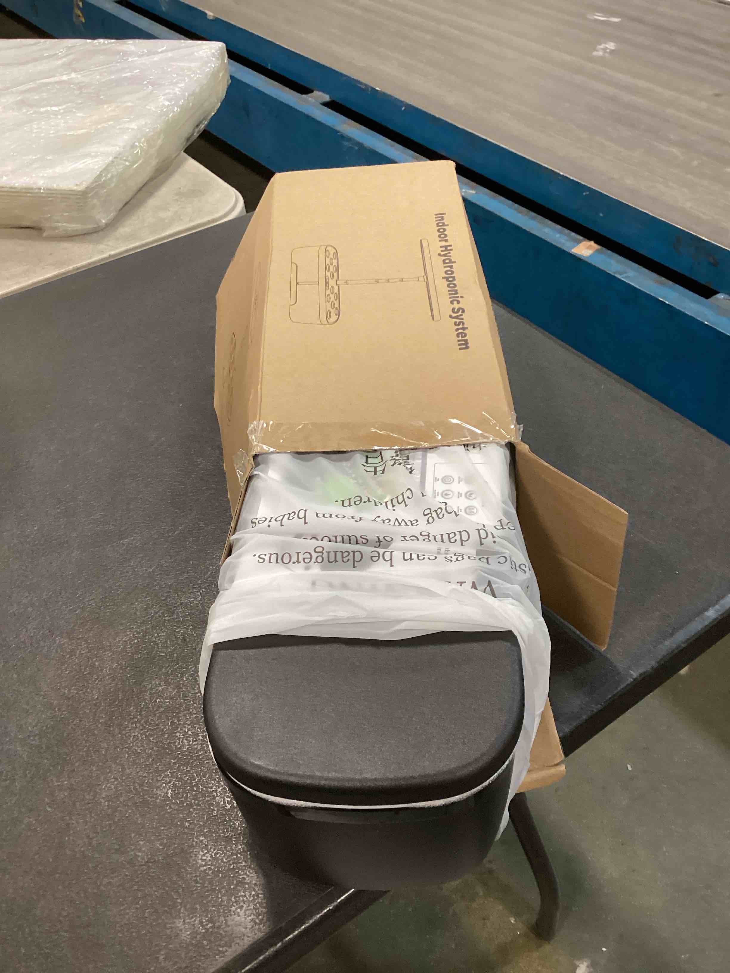 https://s3.amazonaws.com/lotting-images-prod/bidfta/PPE0660572_1732228256869.jpeg