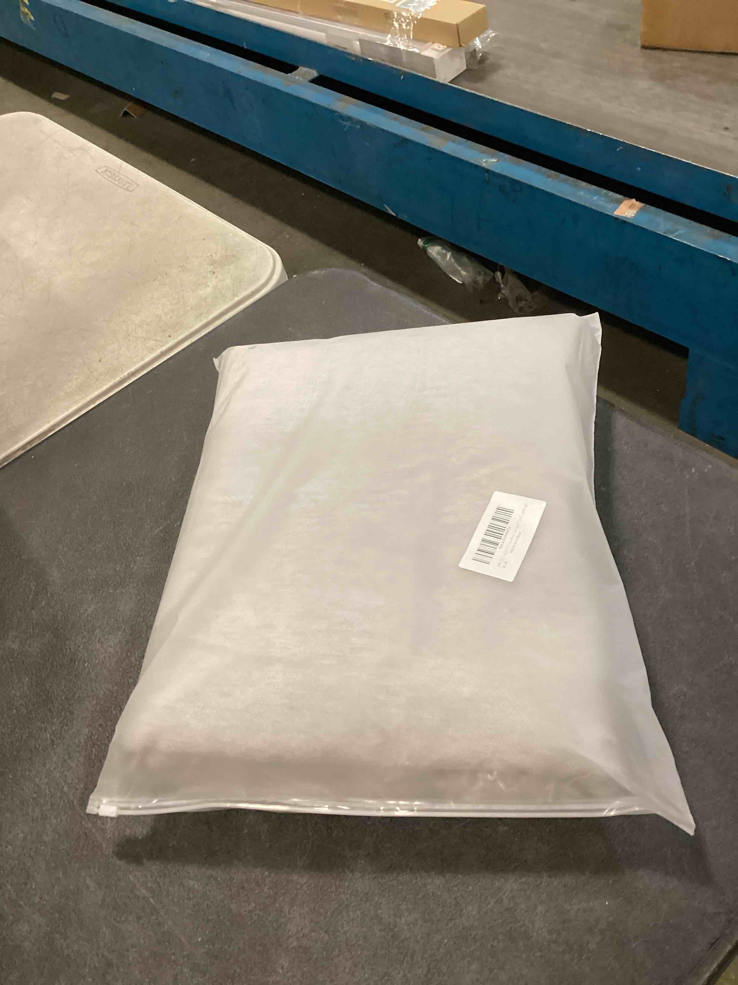 https://s3.amazonaws.com/lotting-images-prod/bidfta/PPE0660594_1732169306751.jpeg