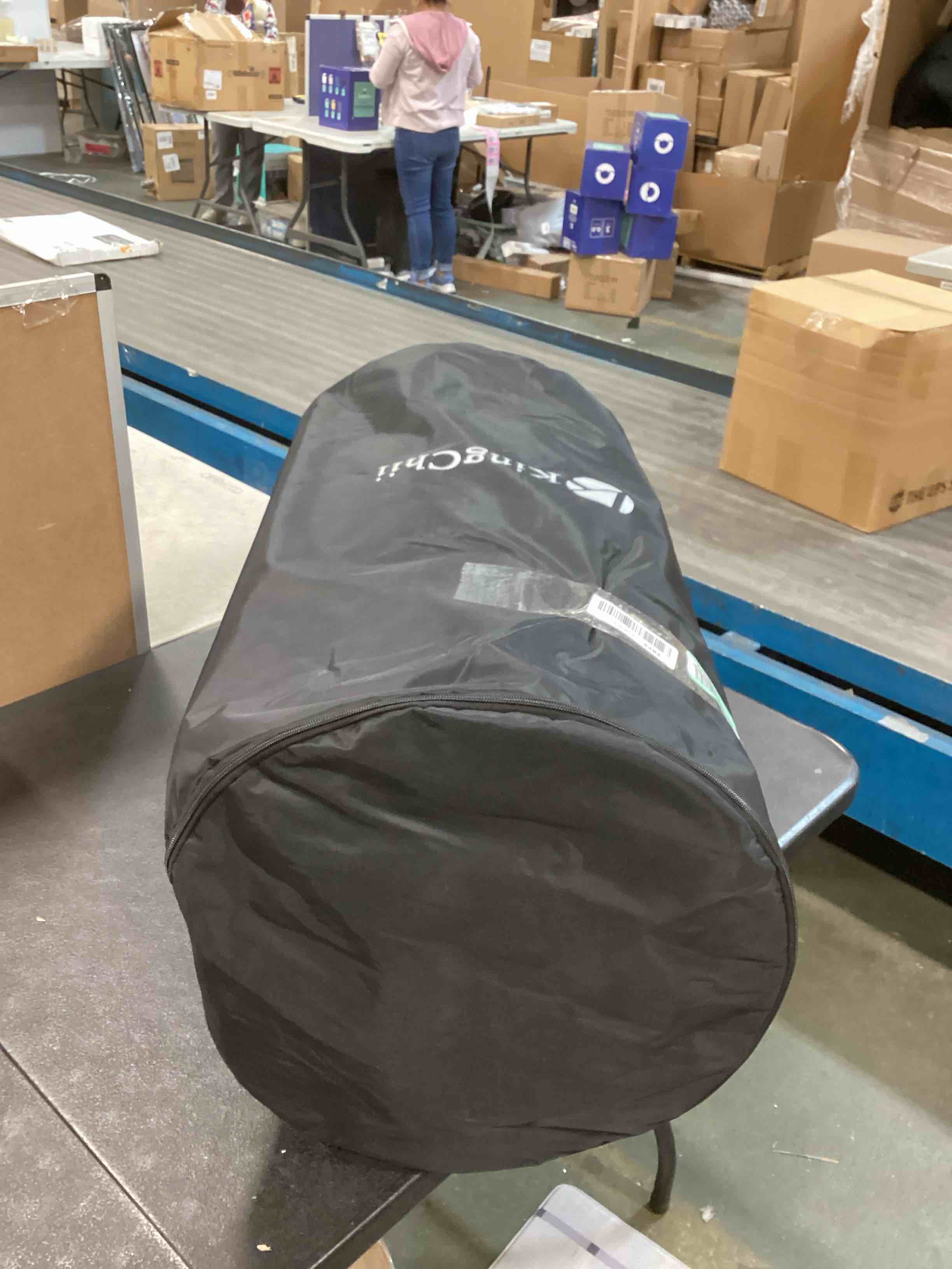 https://s3.amazonaws.com/lotting-images-prod/bidfta/PPE0660802_1732150874133.jpeg