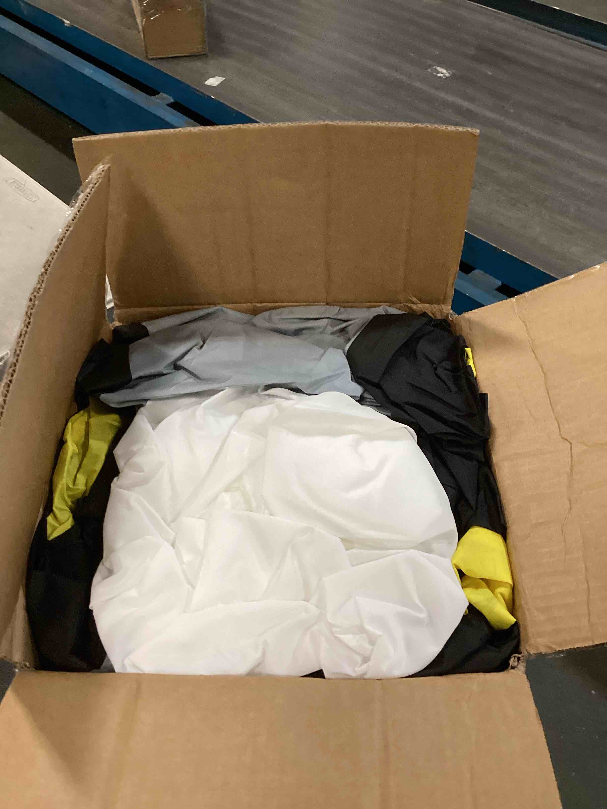 https://s3.amazonaws.com/lotting-images-prod/bidfta/PPE0660872_1732081166151.jpeg