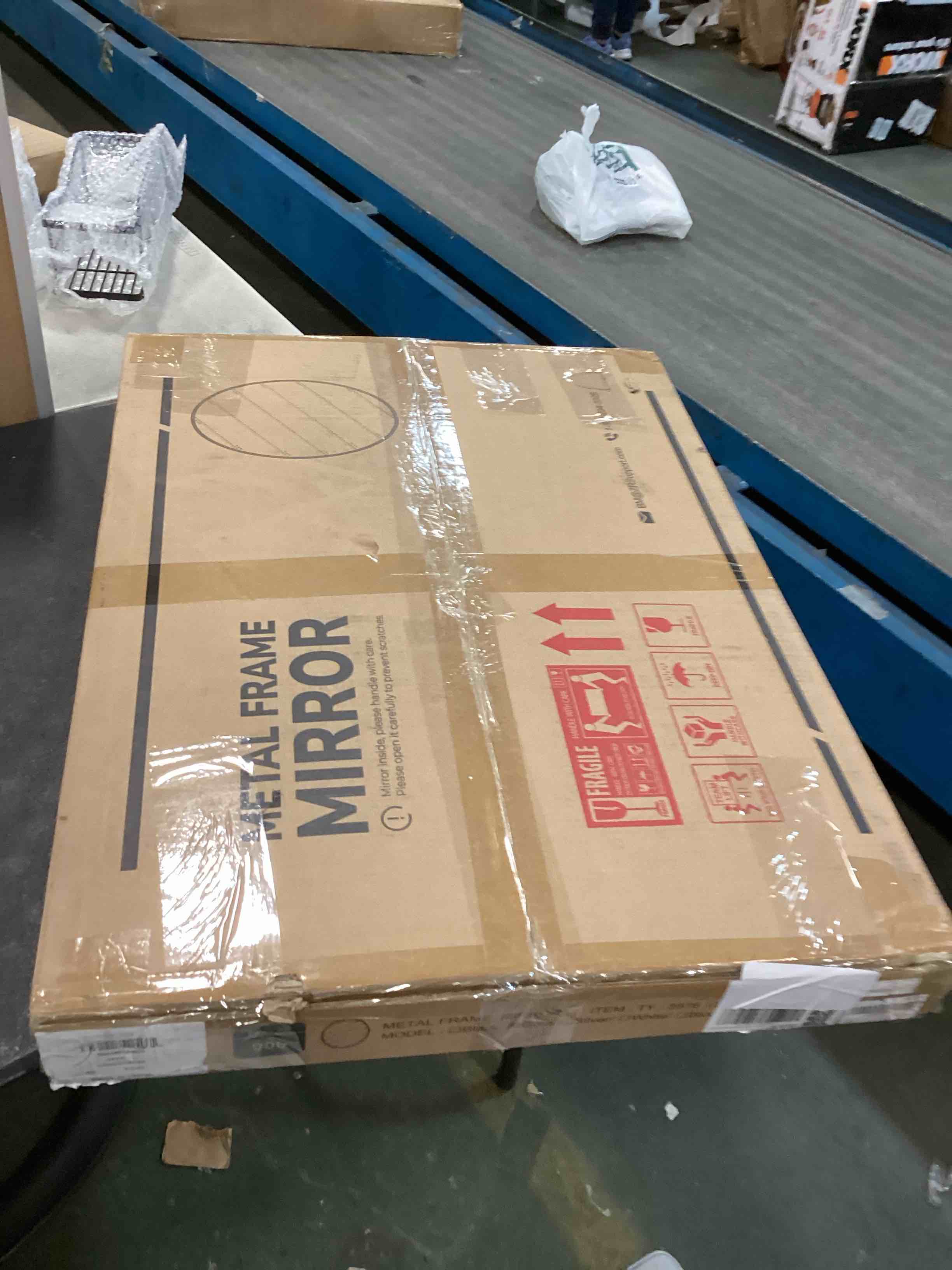 https://s3.amazonaws.com/lotting-images-prod/bidfta/PPE0660910_1732078141716.jpeg