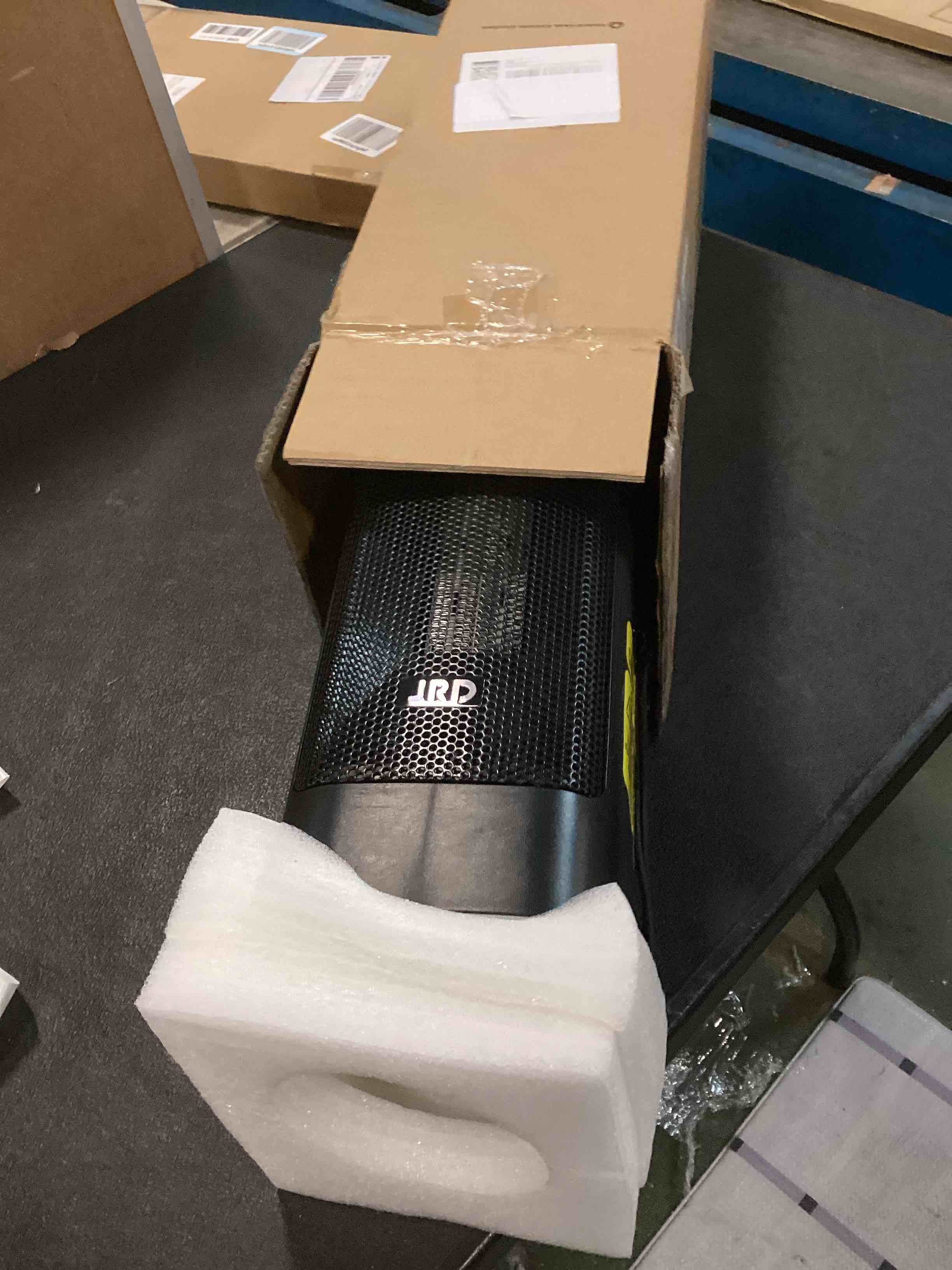 https://s3.amazonaws.com/lotting-images-prod/bidfta/PPE0661161_1731977905378.jpeg