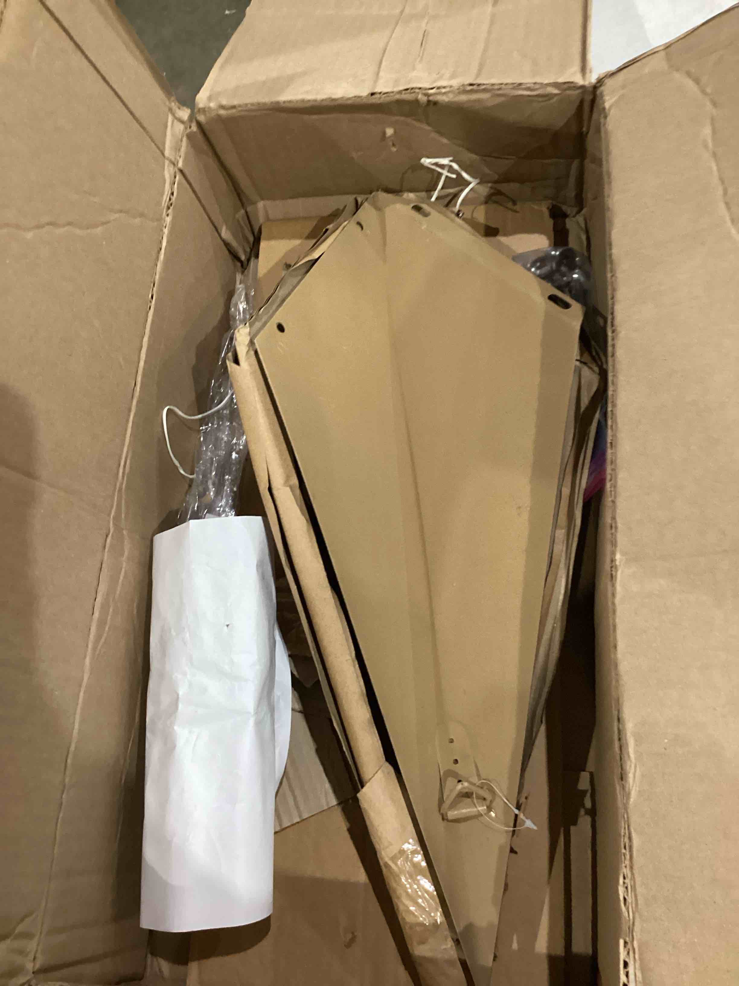 https://s3.amazonaws.com/lotting-images-prod/bidfta/PPE1200246_1756475312492.jpeg