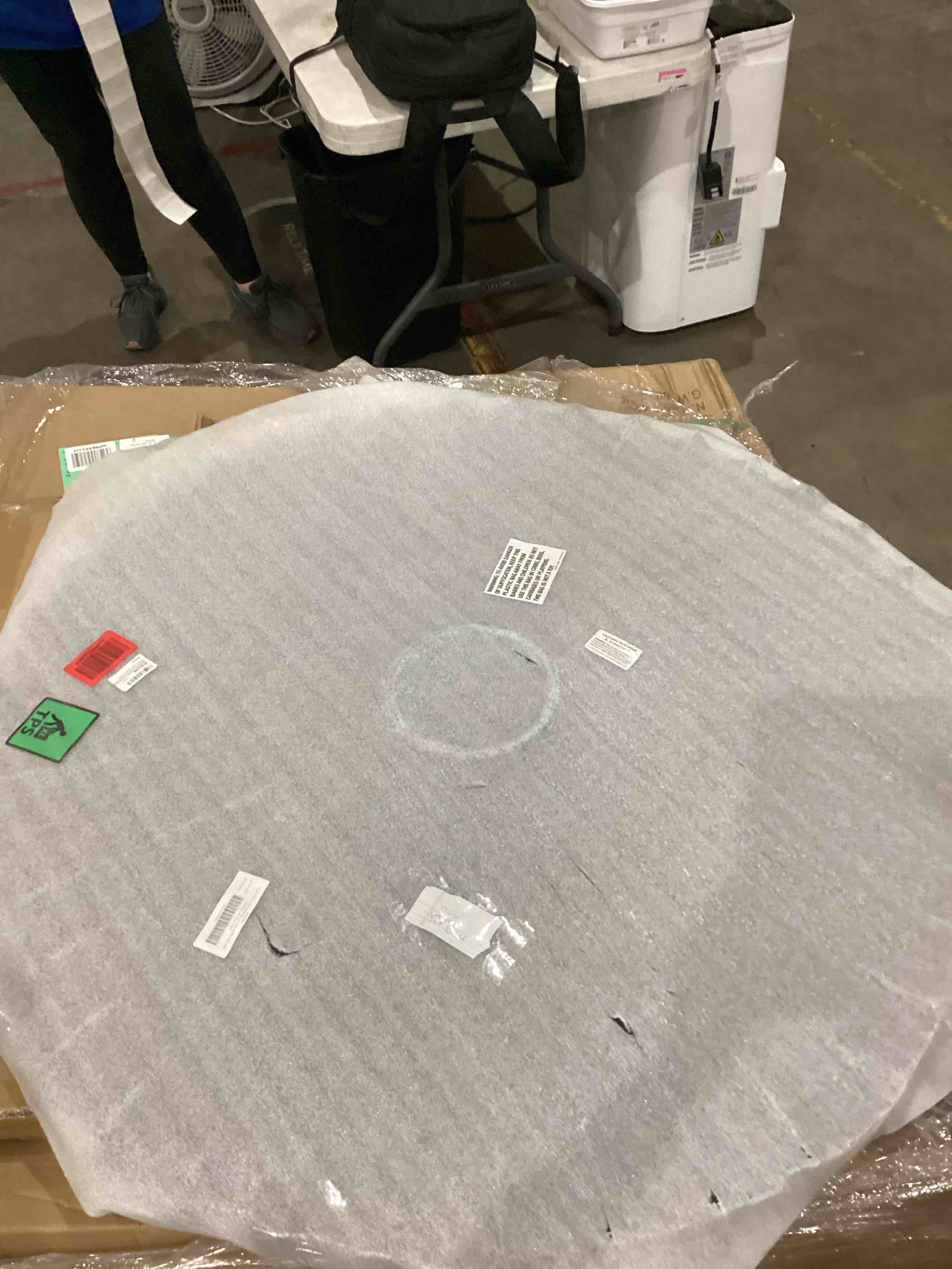 https://s3.amazonaws.com/lotting-images-prod/bidfta/PPE1200482_1757083962453.jpeg