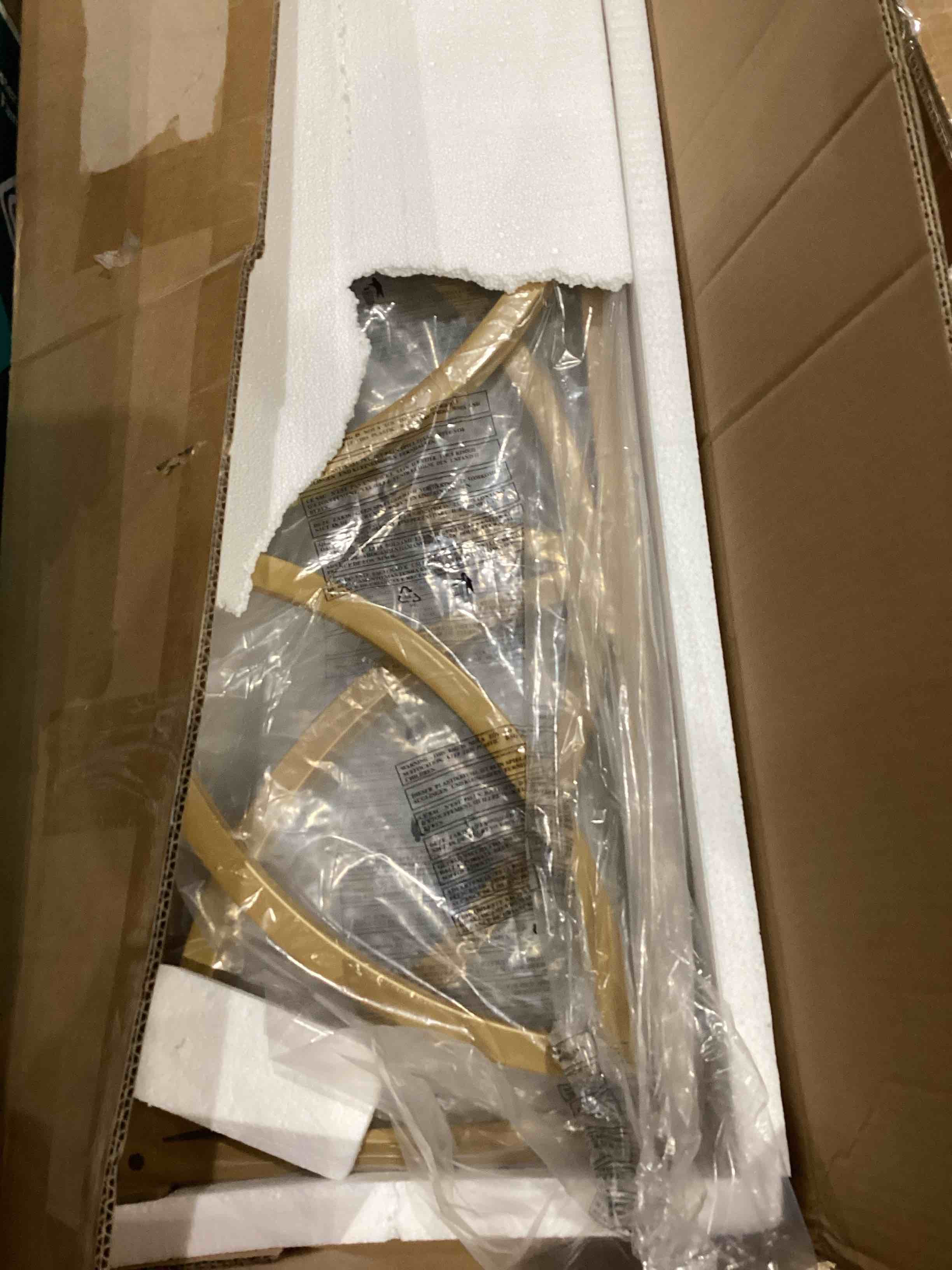 https://s3.amazonaws.com/lotting-images-prod/bidfta/PPE1200564_1757356721199.jpeg
