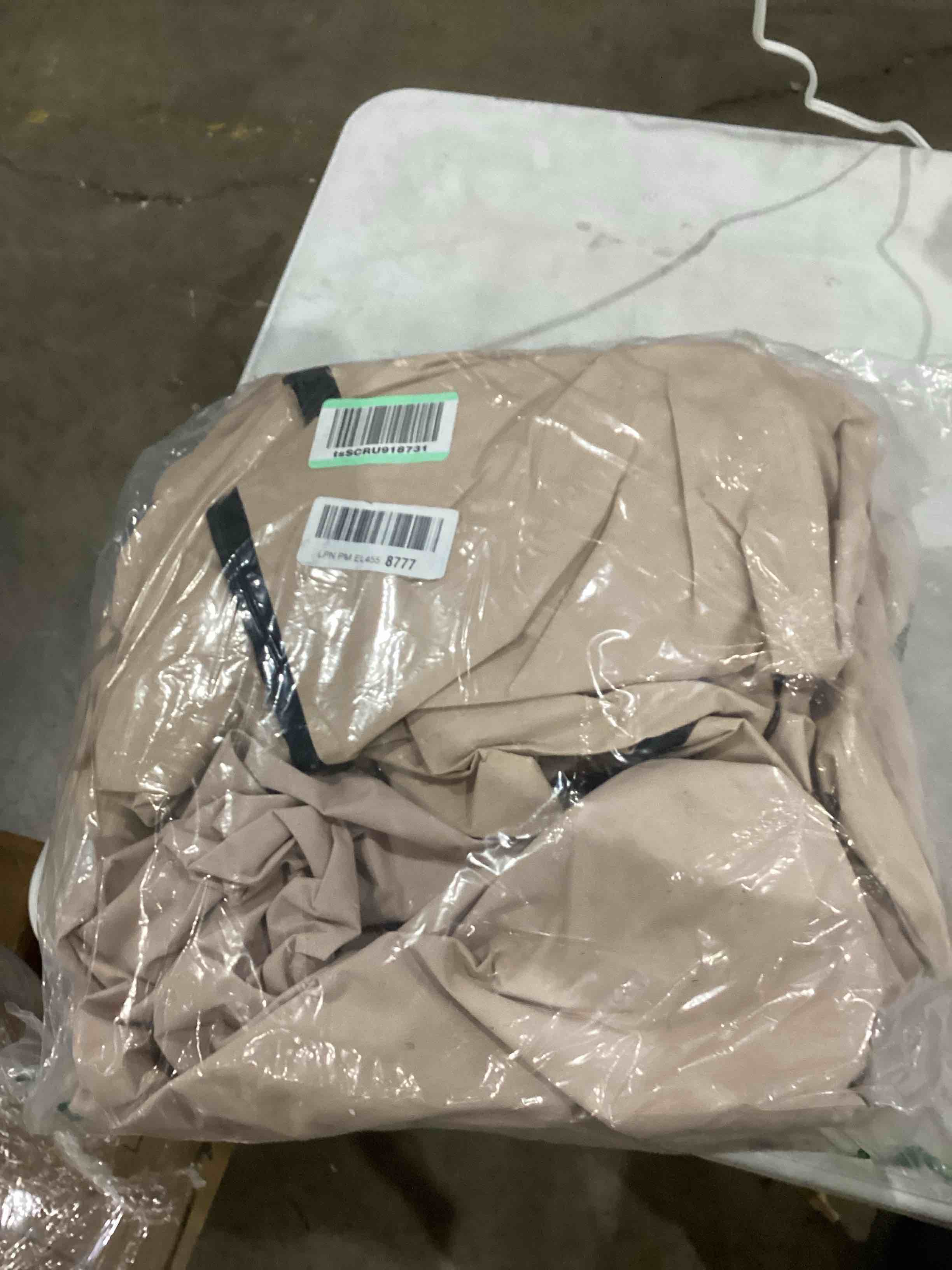 https://s3.amazonaws.com/lotting-images-prod/bidfta/PPE1200583_1757417530421.jpeg