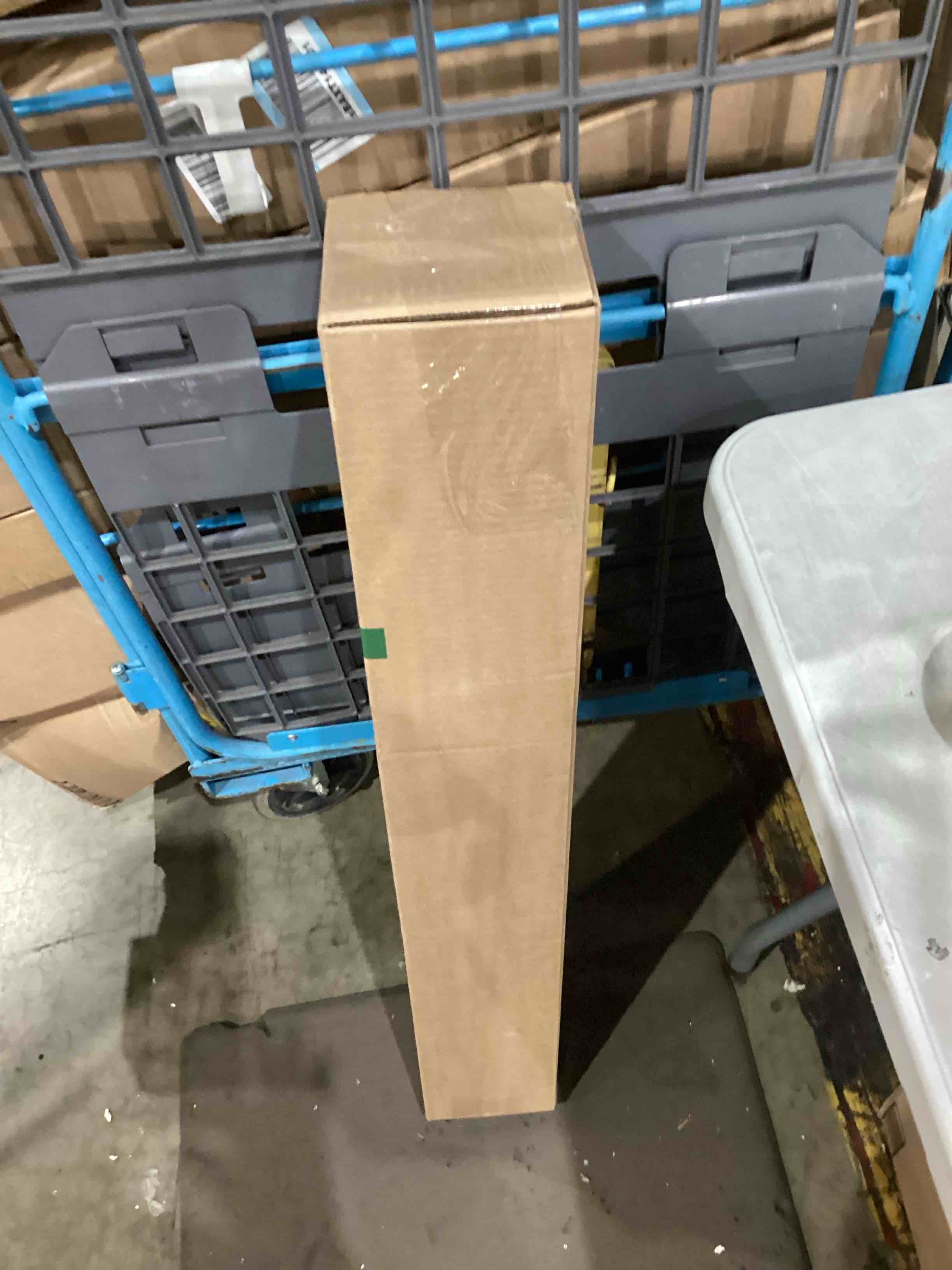 https://s3.amazonaws.com/lotting-images-prod/bidfta/PPE1200899_1757963717033.jpeg