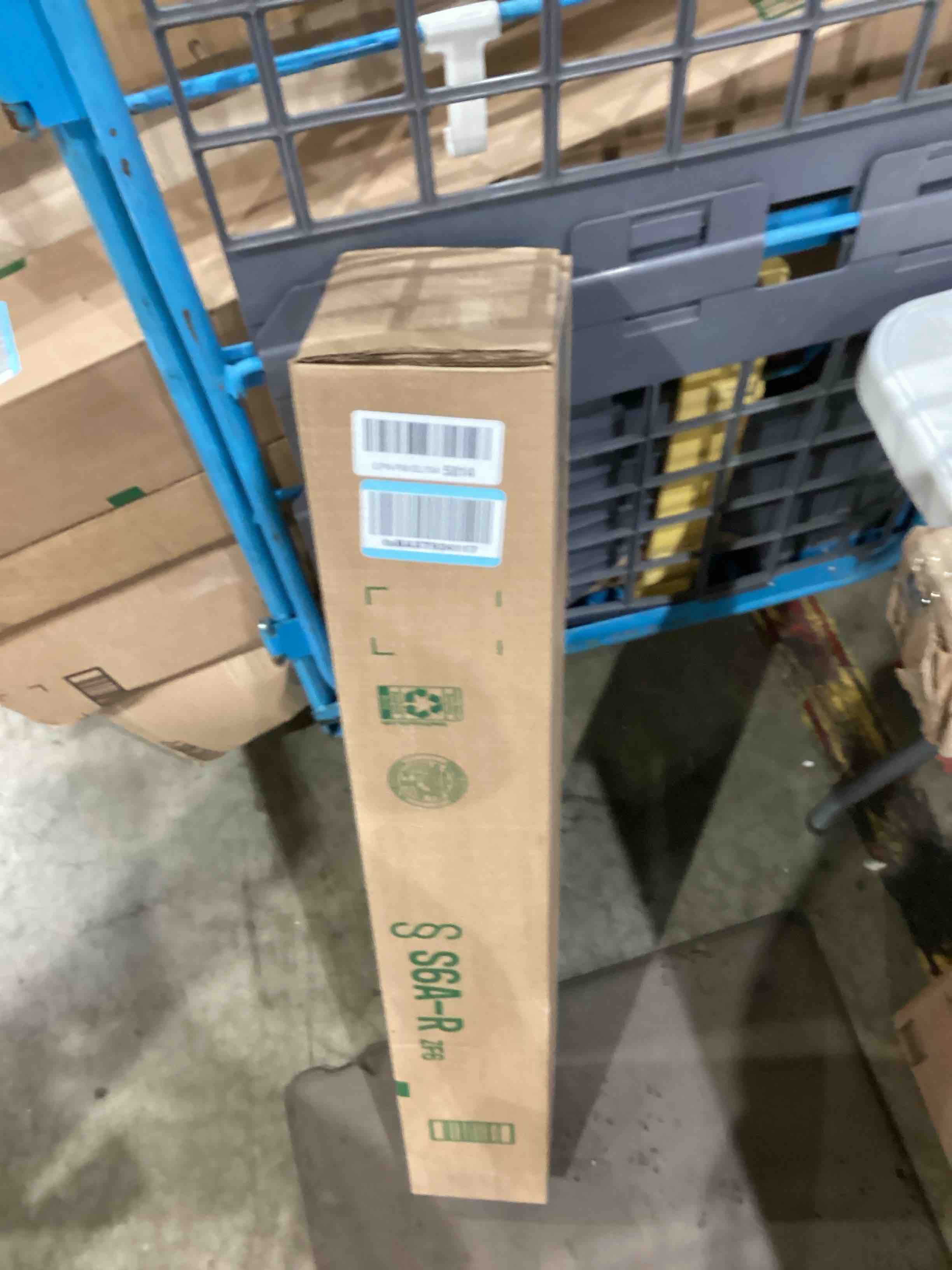 https://s3.amazonaws.com/lotting-images-prod/bidfta/PPE1200938_1758023004941.jpeg