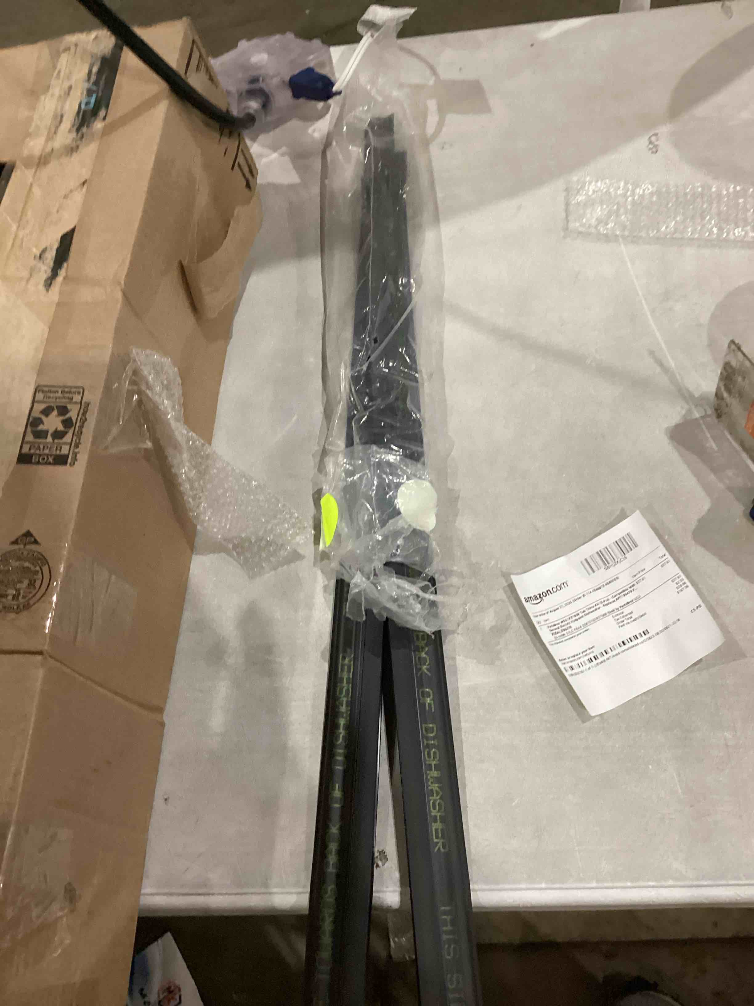 https://s3.amazonaws.com/lotting-images-prod/bidfta/PPE1200947_1758026642940.jpeg