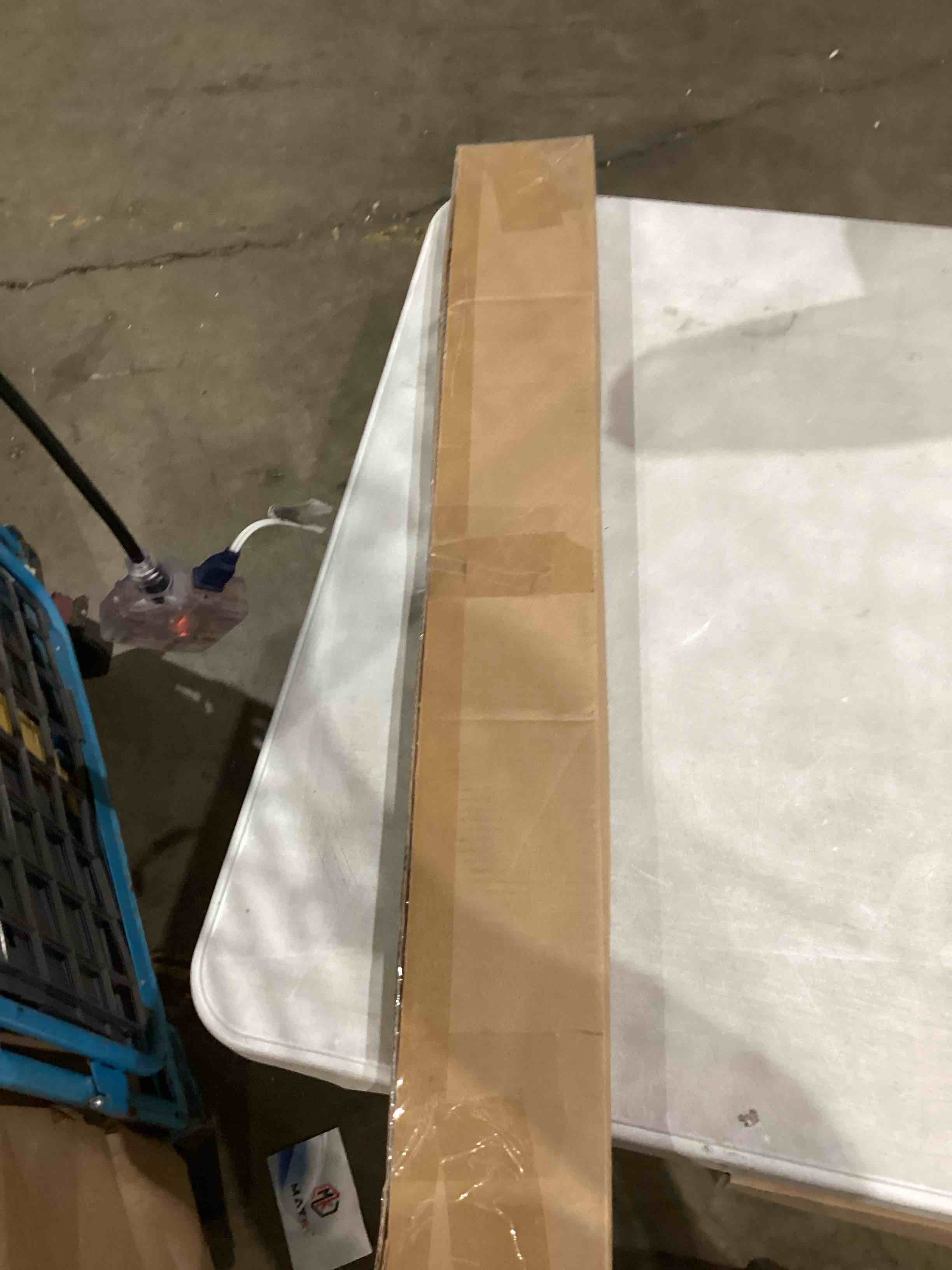 https://s3.amazonaws.com/lotting-images-prod/bidfta/PPE1200952_1758027374040.jpeg