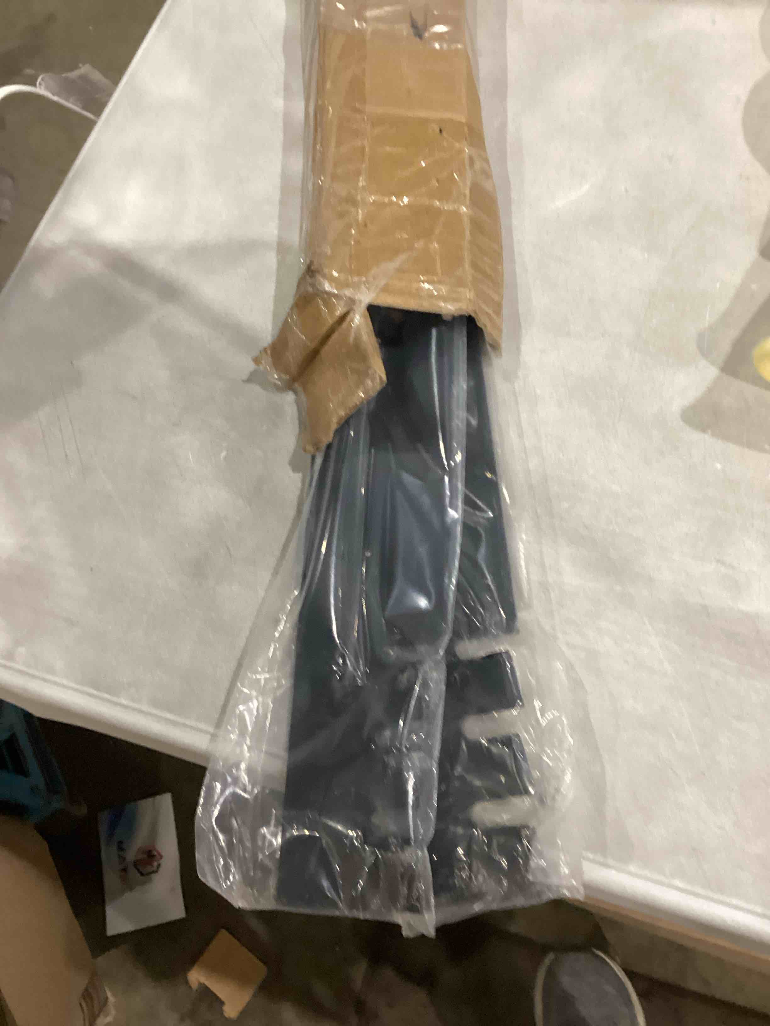 https://s3.amazonaws.com/lotting-images-prod/bidfta/PPE1200955_1758029537847.jpeg
