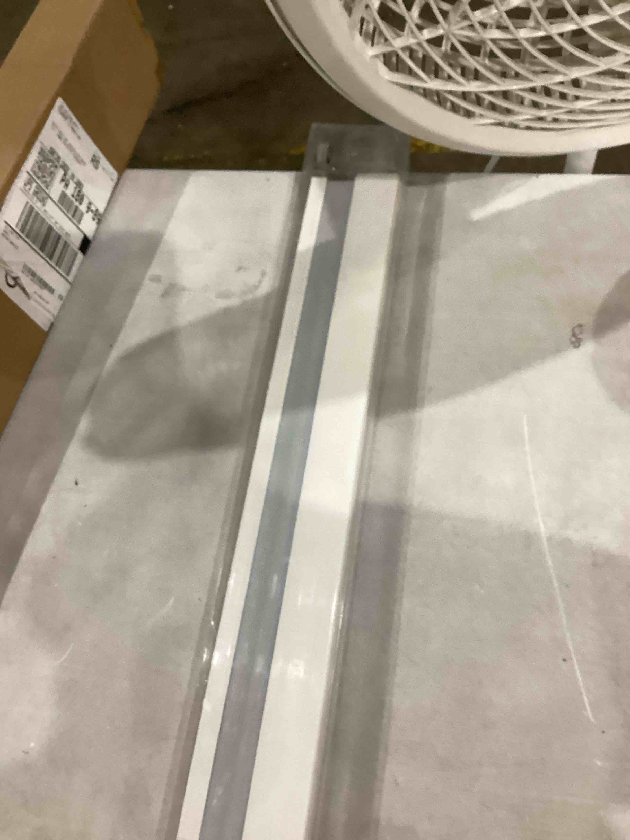 https://s3.amazonaws.com/lotting-images-prod/bidfta/PPE1200977_1758033240957.jpeg