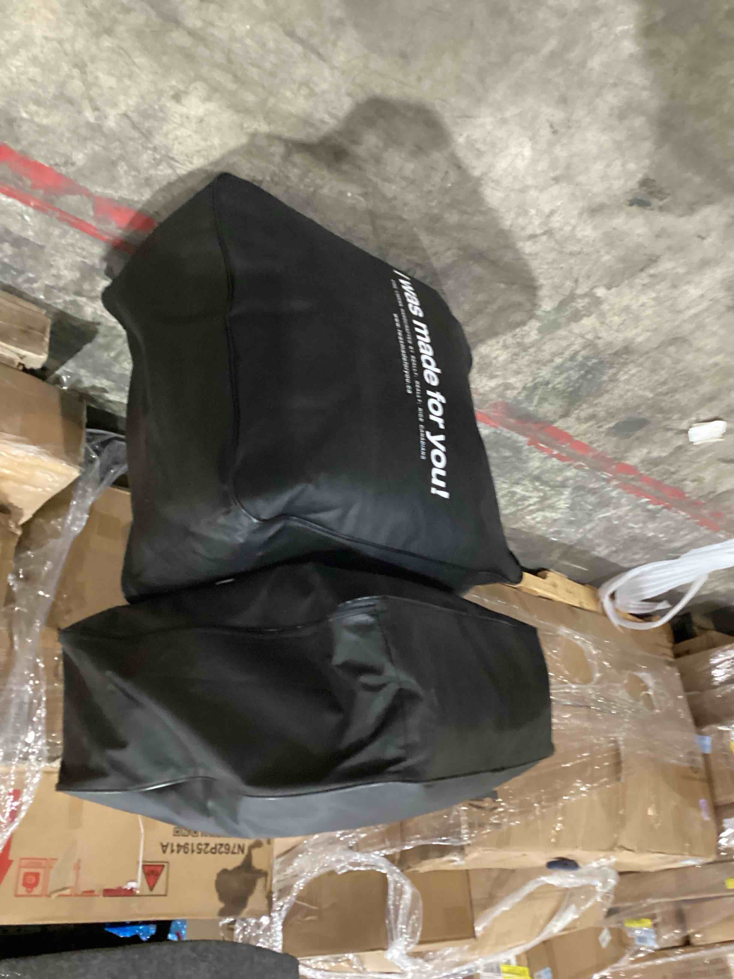https://s3.amazonaws.com/lotting-images-prod/bidfta/PPE1201127_1749741176769.jpeg