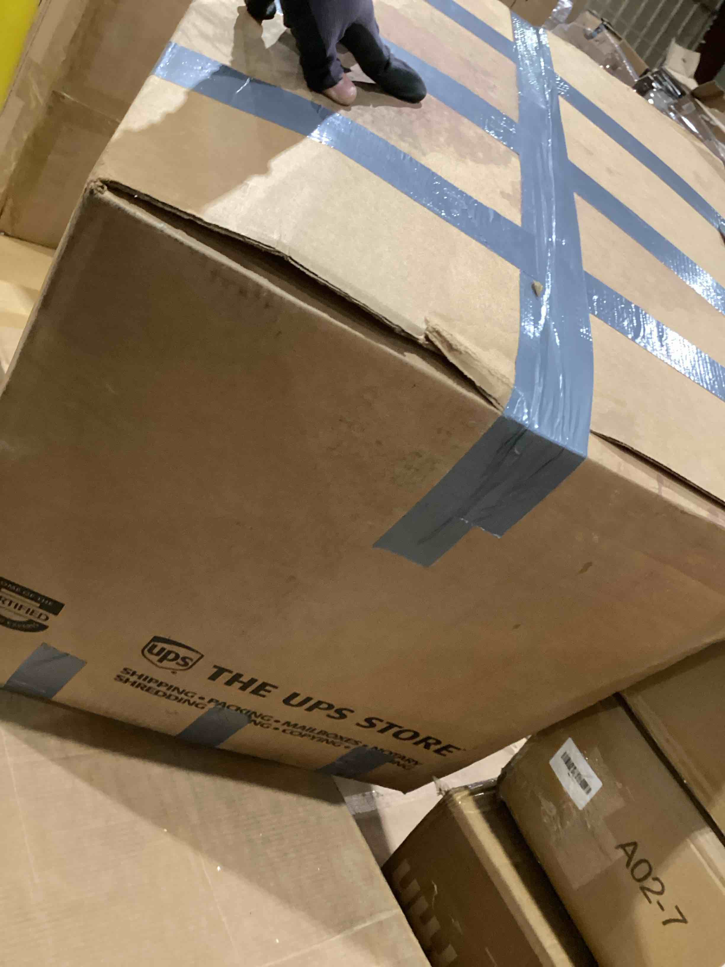 Carton E: Long Seat Frame & Back Frame & Back Cushions & Corner Back Frame & Corner Back 