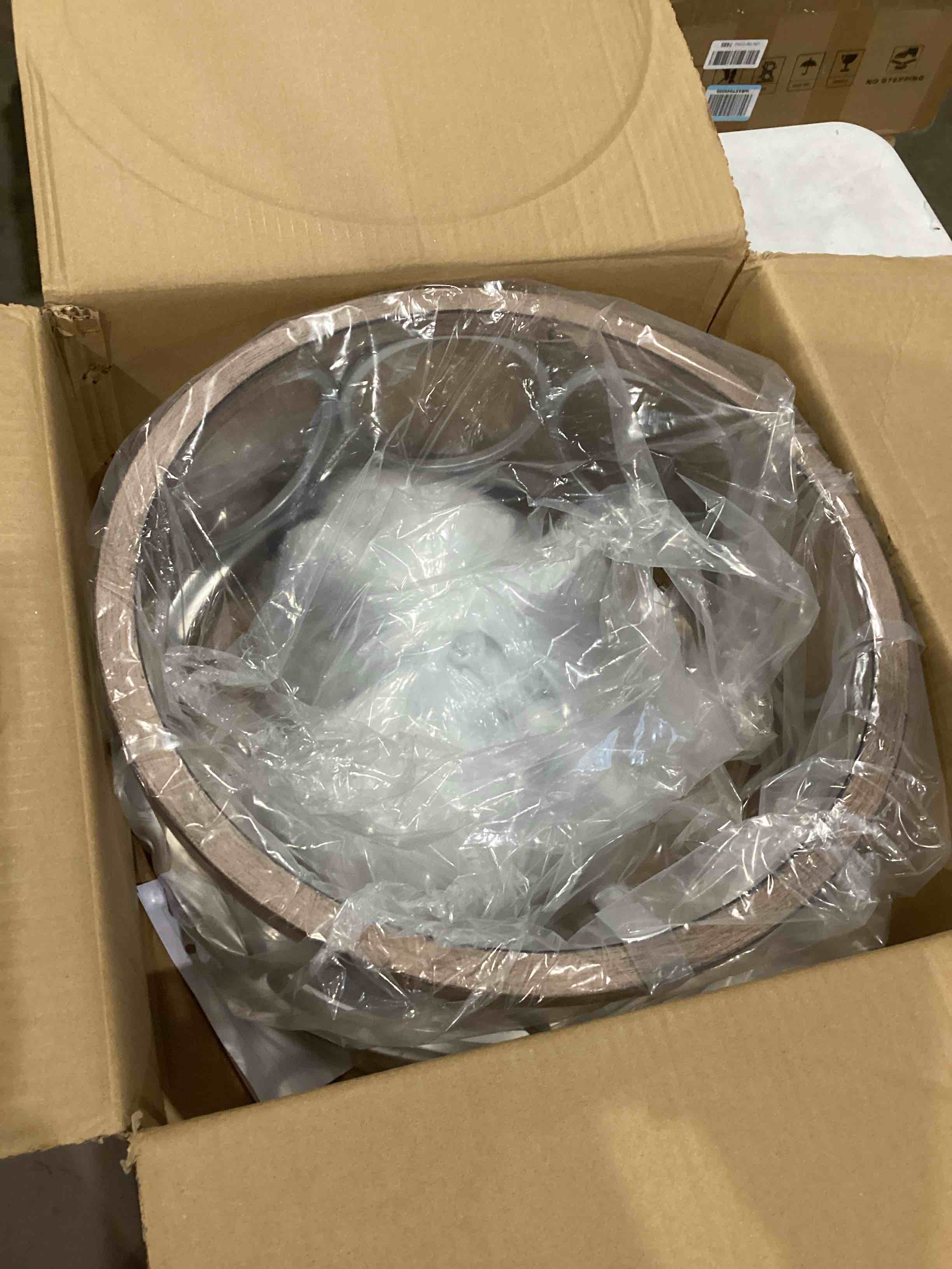 https://s3.amazonaws.com/lotting-images-prod/bidfta/PPE1202255_1750953405566.jpeg