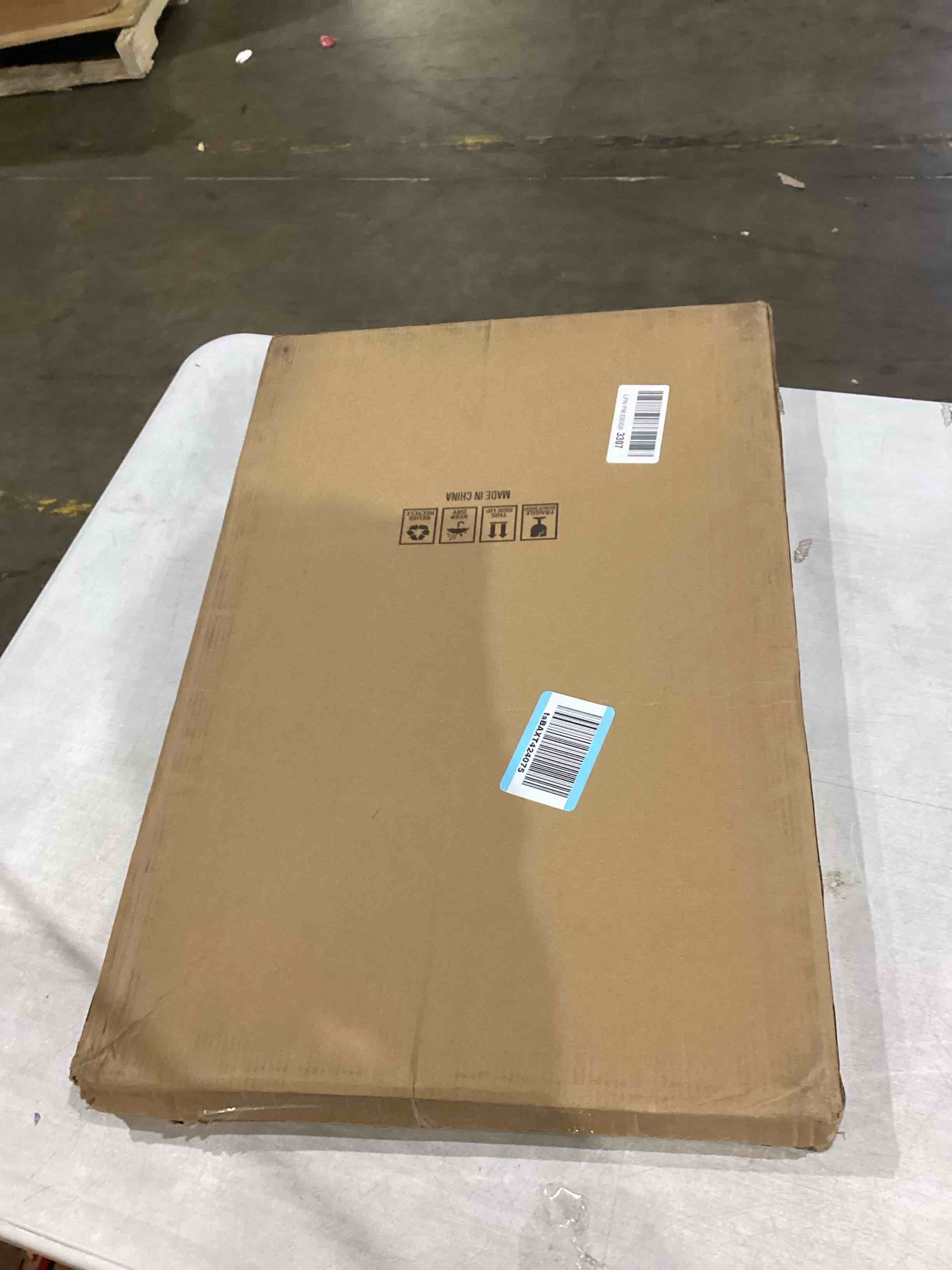 https://s3.amazonaws.com/lotting-images-prod/bidfta/PPE1202320_1751024943630.jpeg