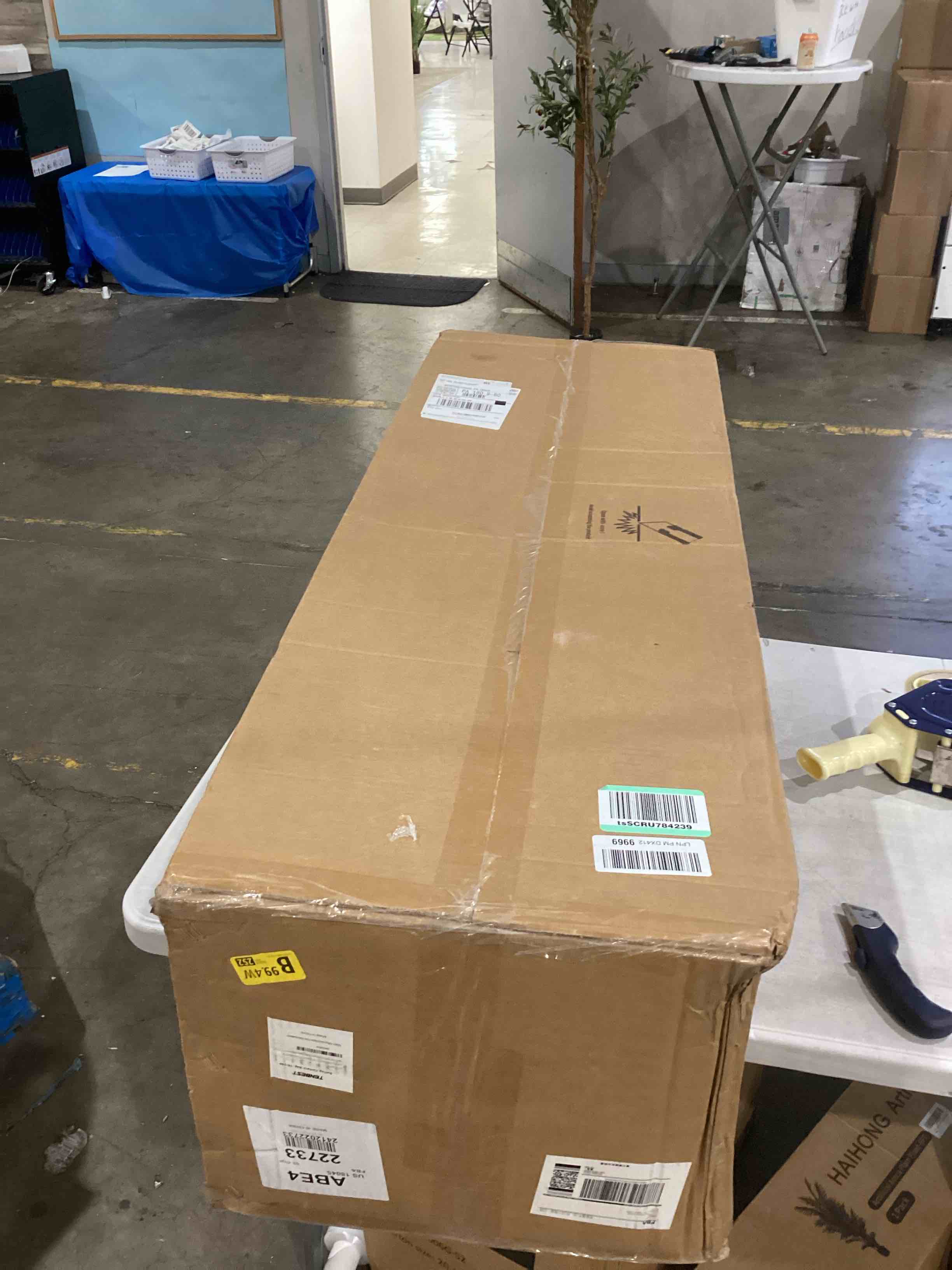 https://s3.amazonaws.com/lotting-images-prod/bidfta/PPE1202364_1751032029999.jpeg