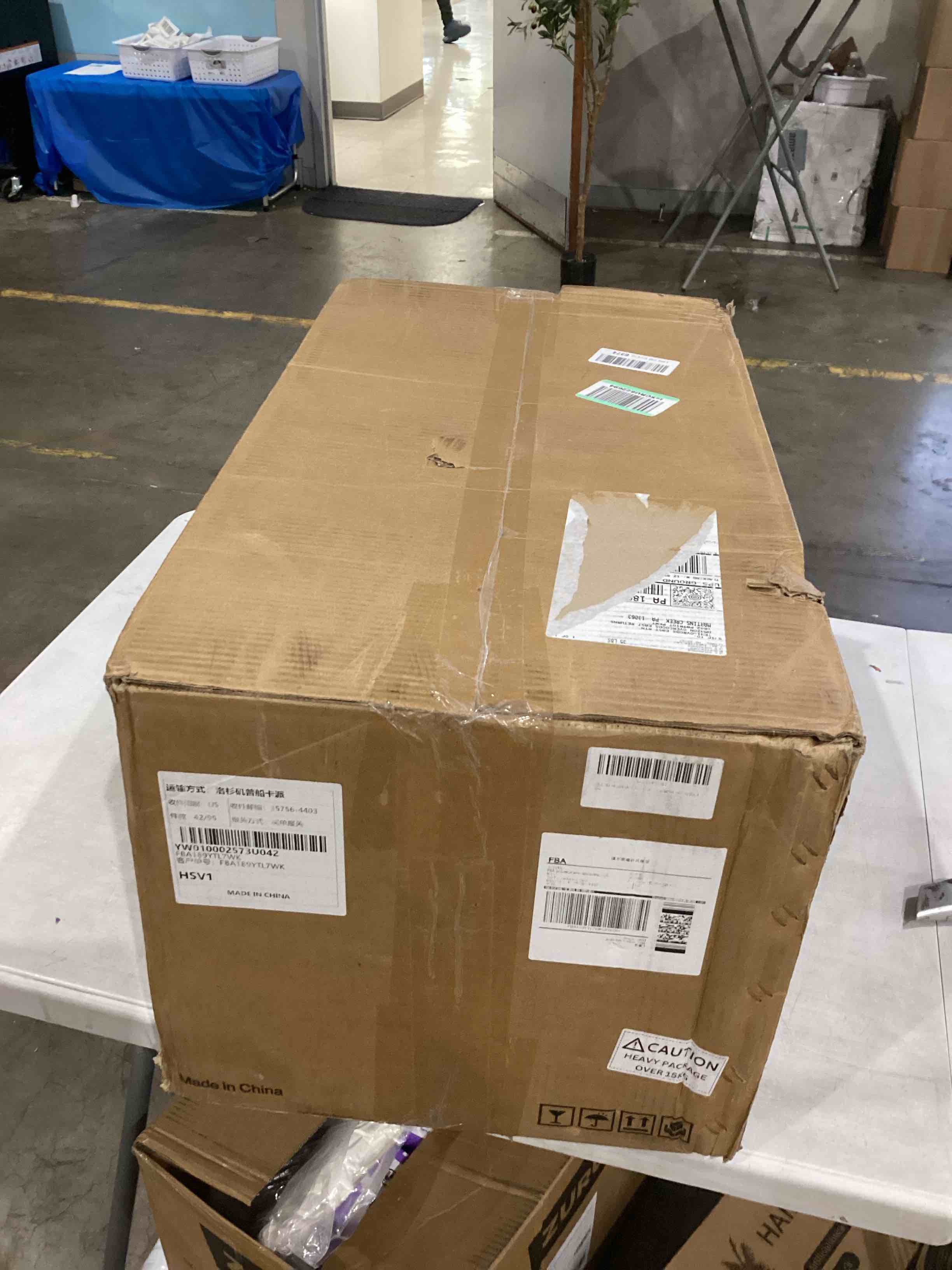 https://s3.amazonaws.com/lotting-images-prod/bidfta/PPE1202366_1751032321853.jpeg