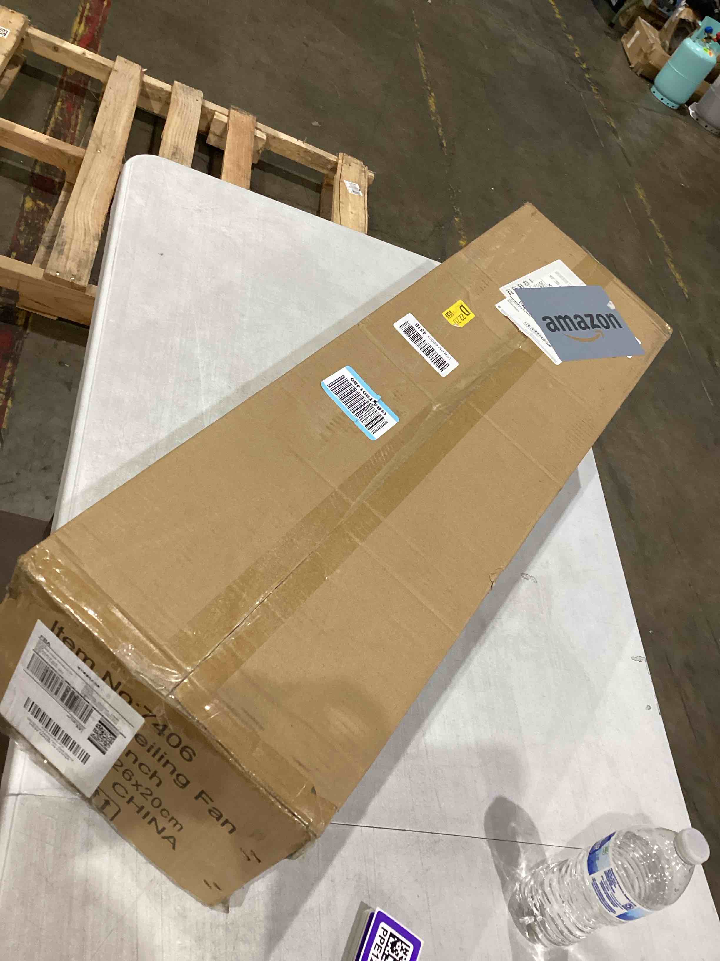 https://s3.amazonaws.com/lotting-images-prod/bidfta/PPE1202642_1751294757436.jpeg