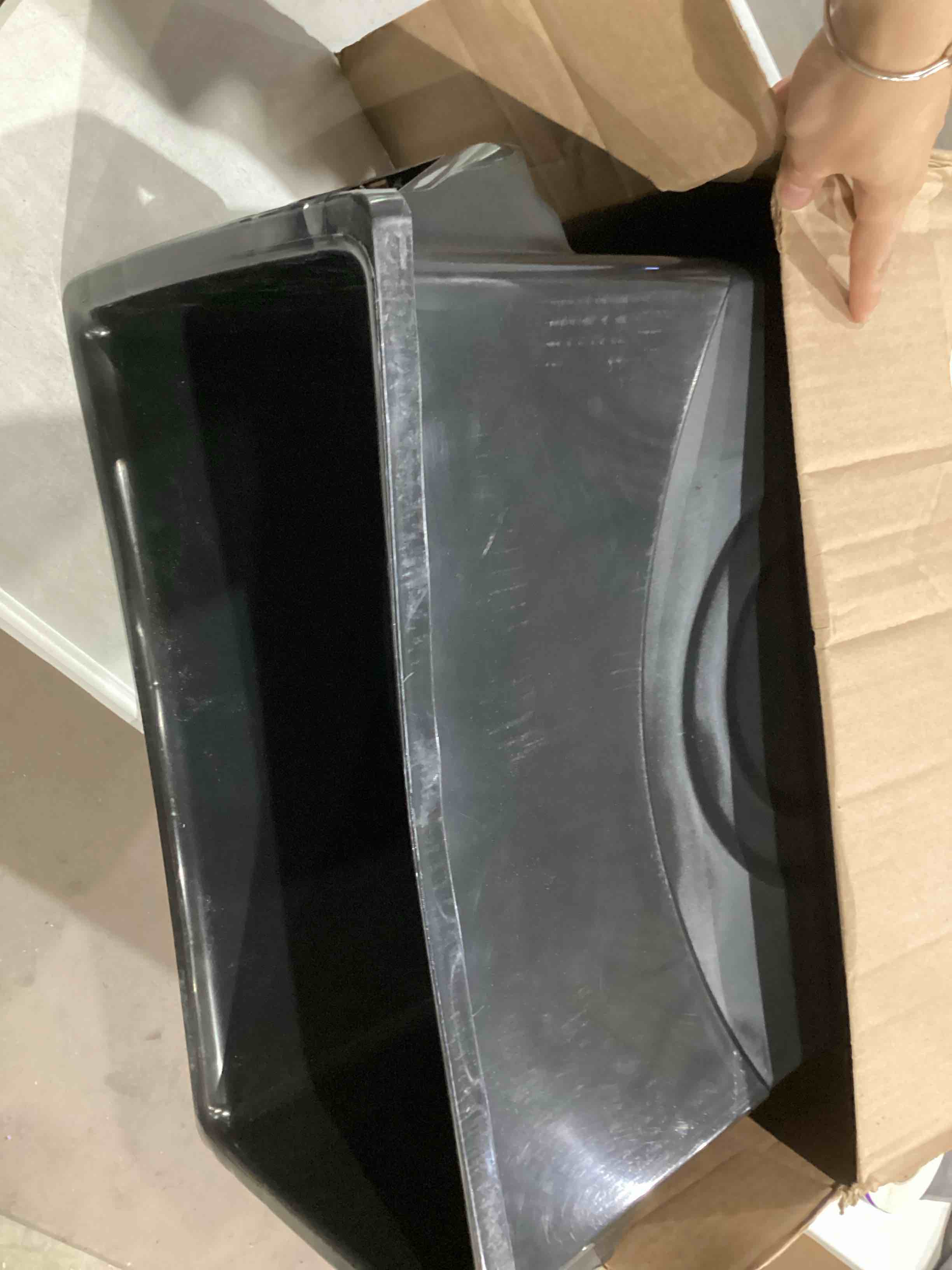 https://s3.amazonaws.com/lotting-images-prod/bidfta/PPE1202784_1751395691805.jpeg