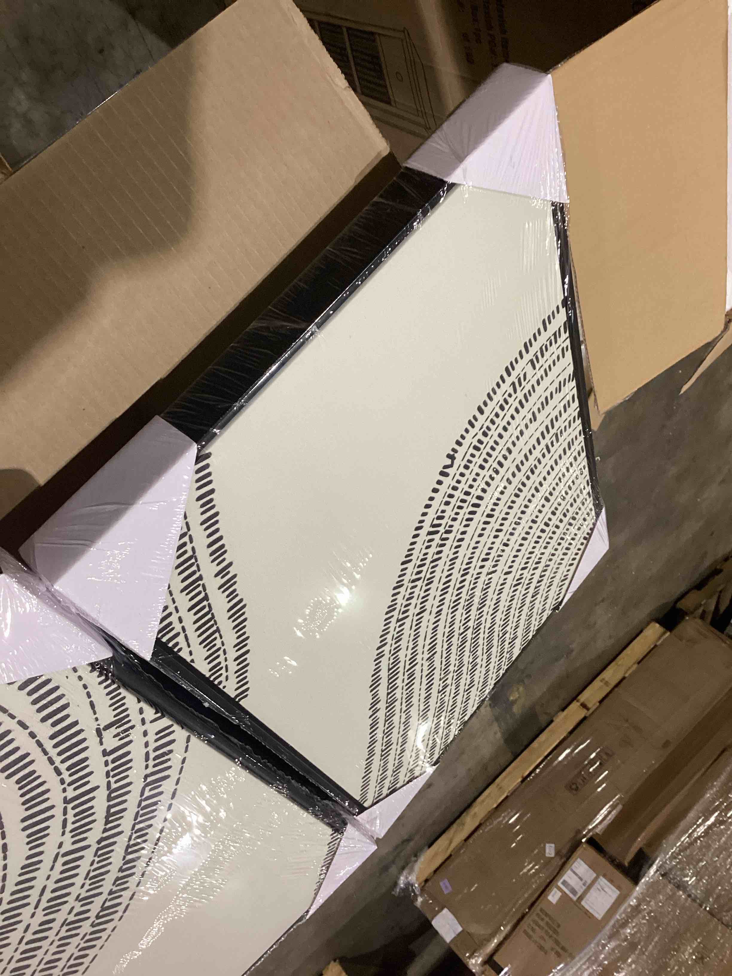 https://s3.amazonaws.com/lotting-images-prod/bidfta/PPE1203328_1752149211310.jpeg
