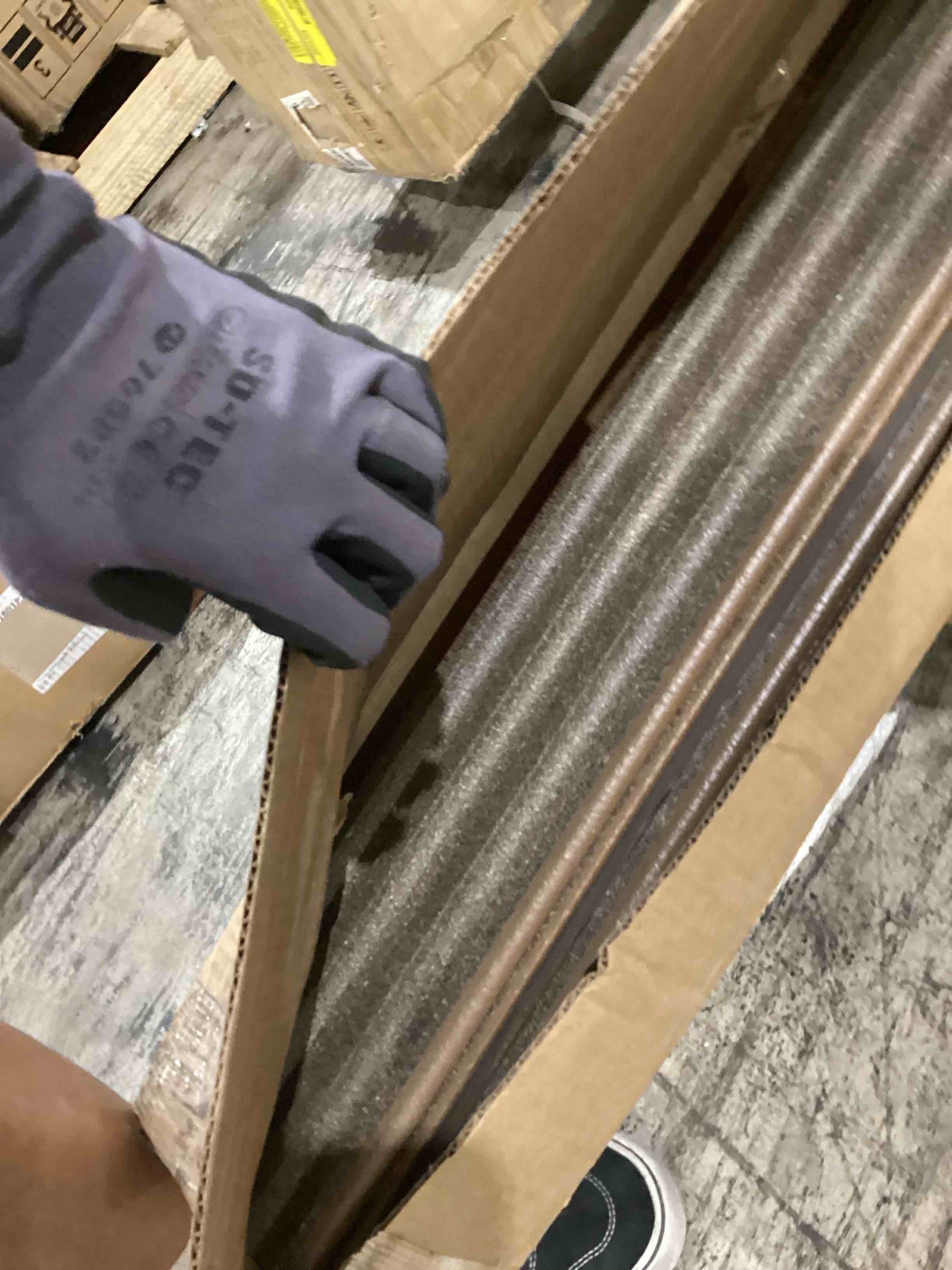 https://s3.amazonaws.com/lotting-images-prod/bidfta/PPE1203373_1752235840225.jpeg