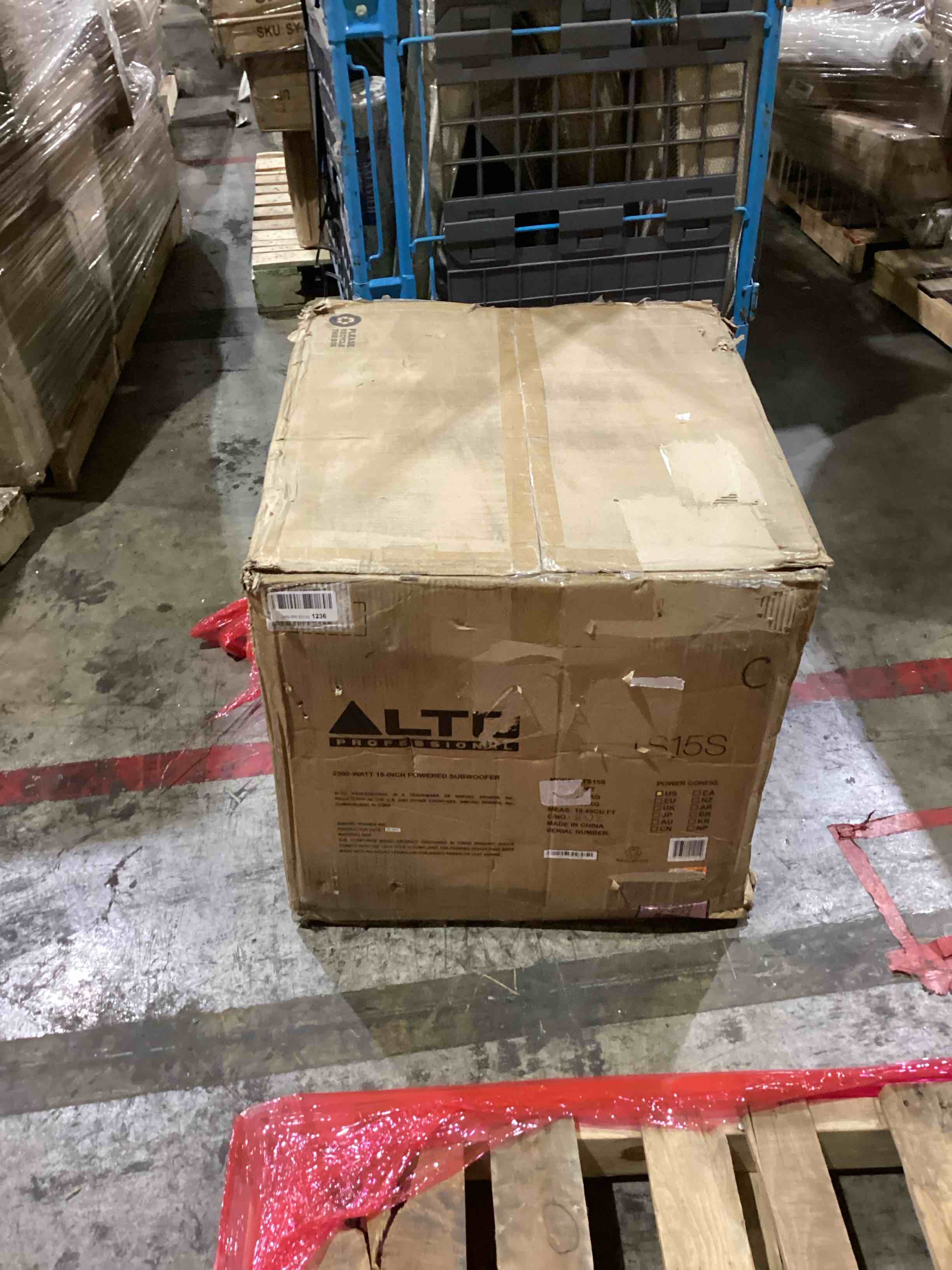 https://s3.amazonaws.com/lotting-images-prod/bidfta/PPE1203438_1752503757533.jpeg
