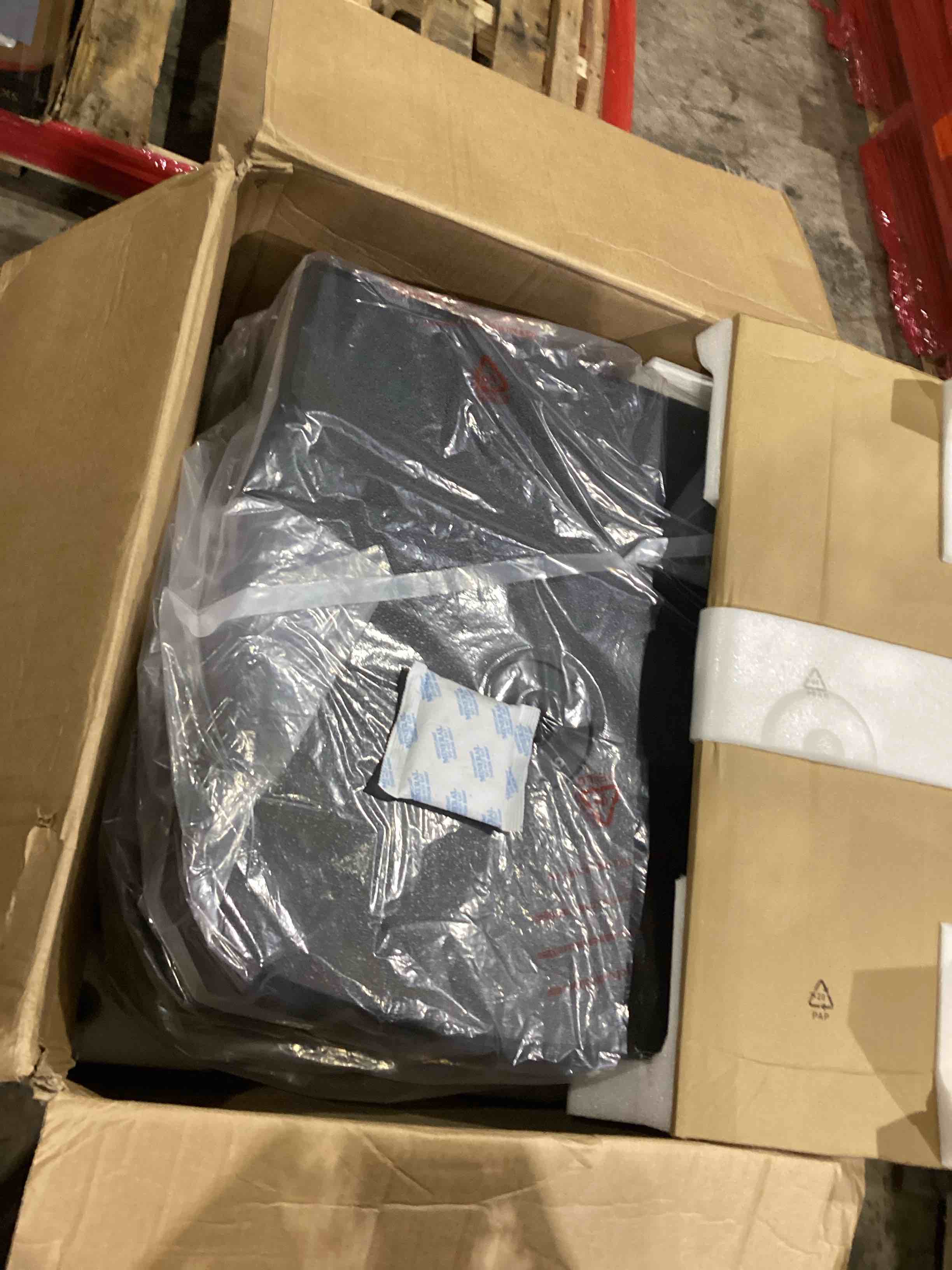 https://s3.amazonaws.com/lotting-images-prod/bidfta/PPE1203438_1752503818446.jpeg