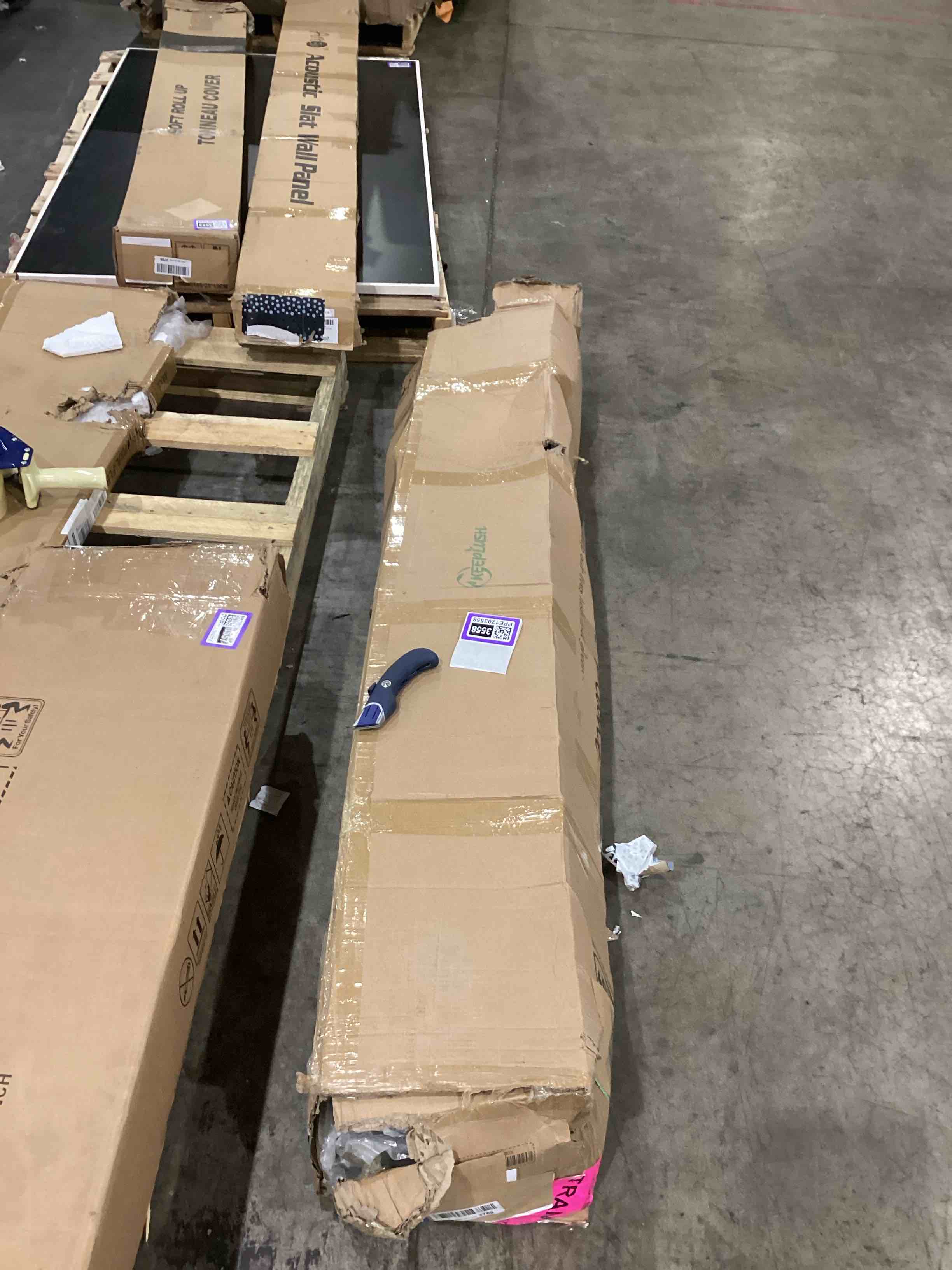 https://s3.amazonaws.com/lotting-images-prod/bidfta/PPE1203558_1752601409066.jpeg