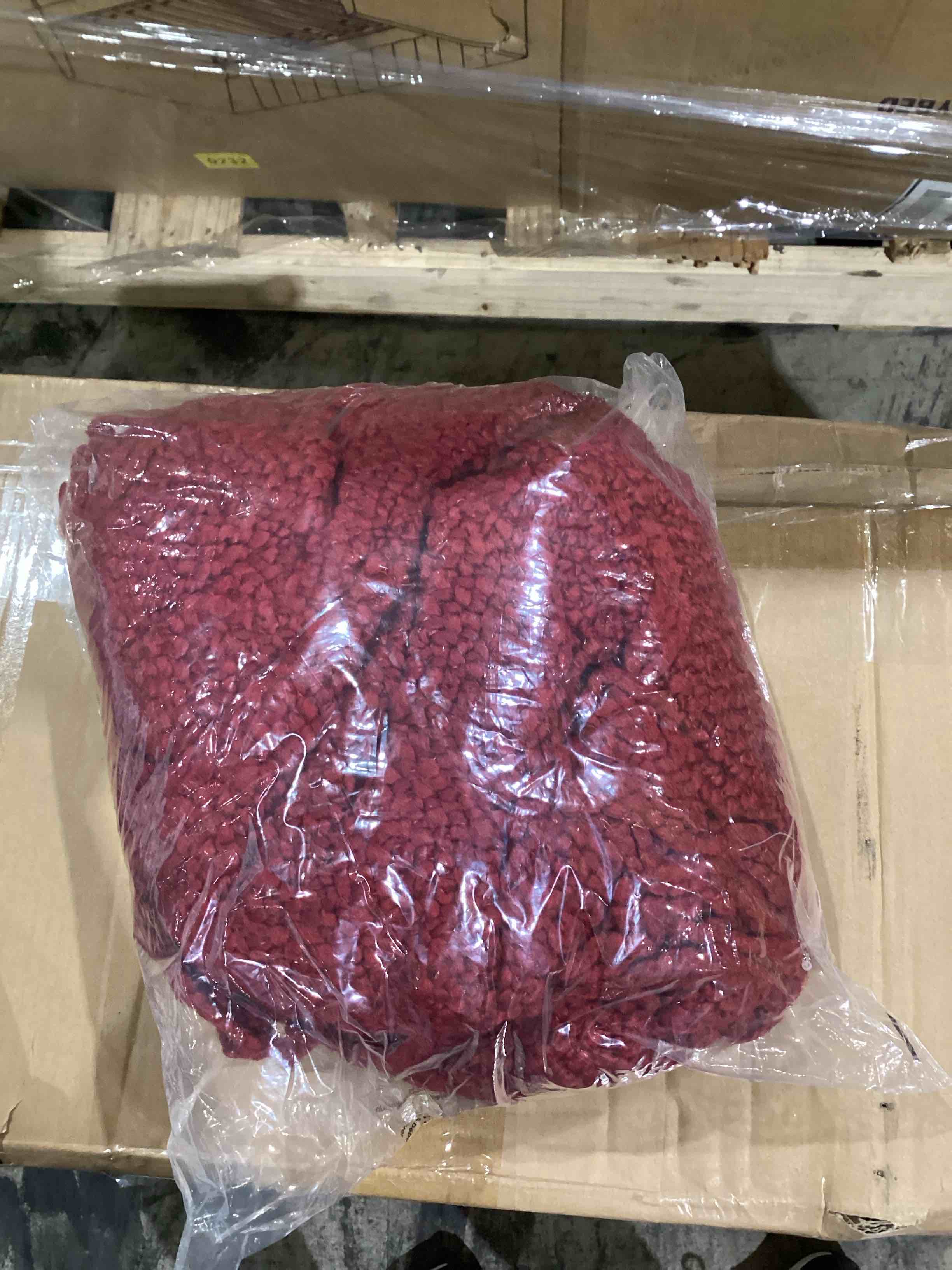 https://s3.amazonaws.com/lotting-images-prod/bidfta/PPE1203560_1752602062783.jpeg