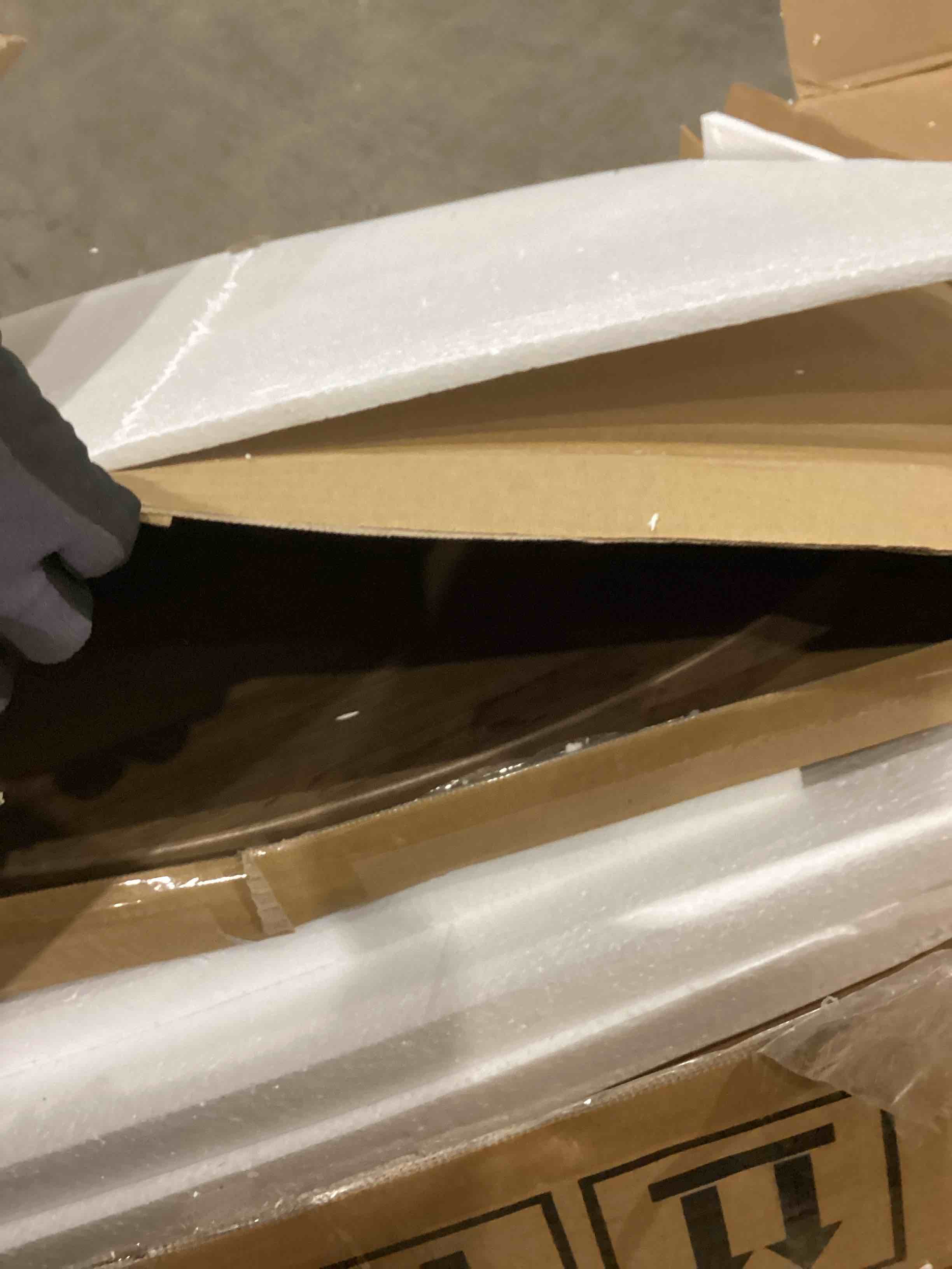https://s3.amazonaws.com/lotting-images-prod/bidfta/PPE1203732_1752756630459.jpeg