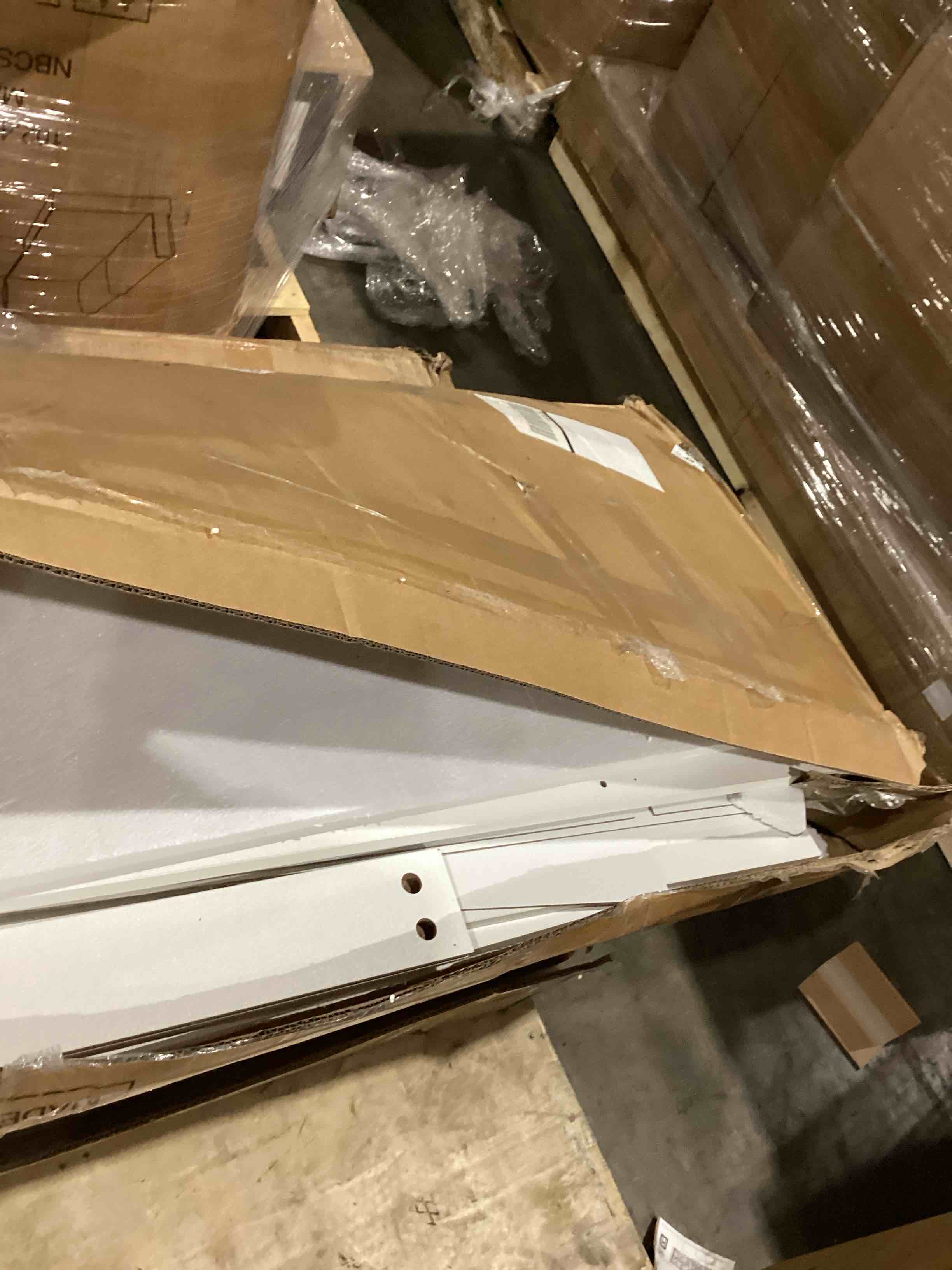 https://s3.amazonaws.com/lotting-images-prod/bidfta/PPE1203750_1752766027680.jpeg