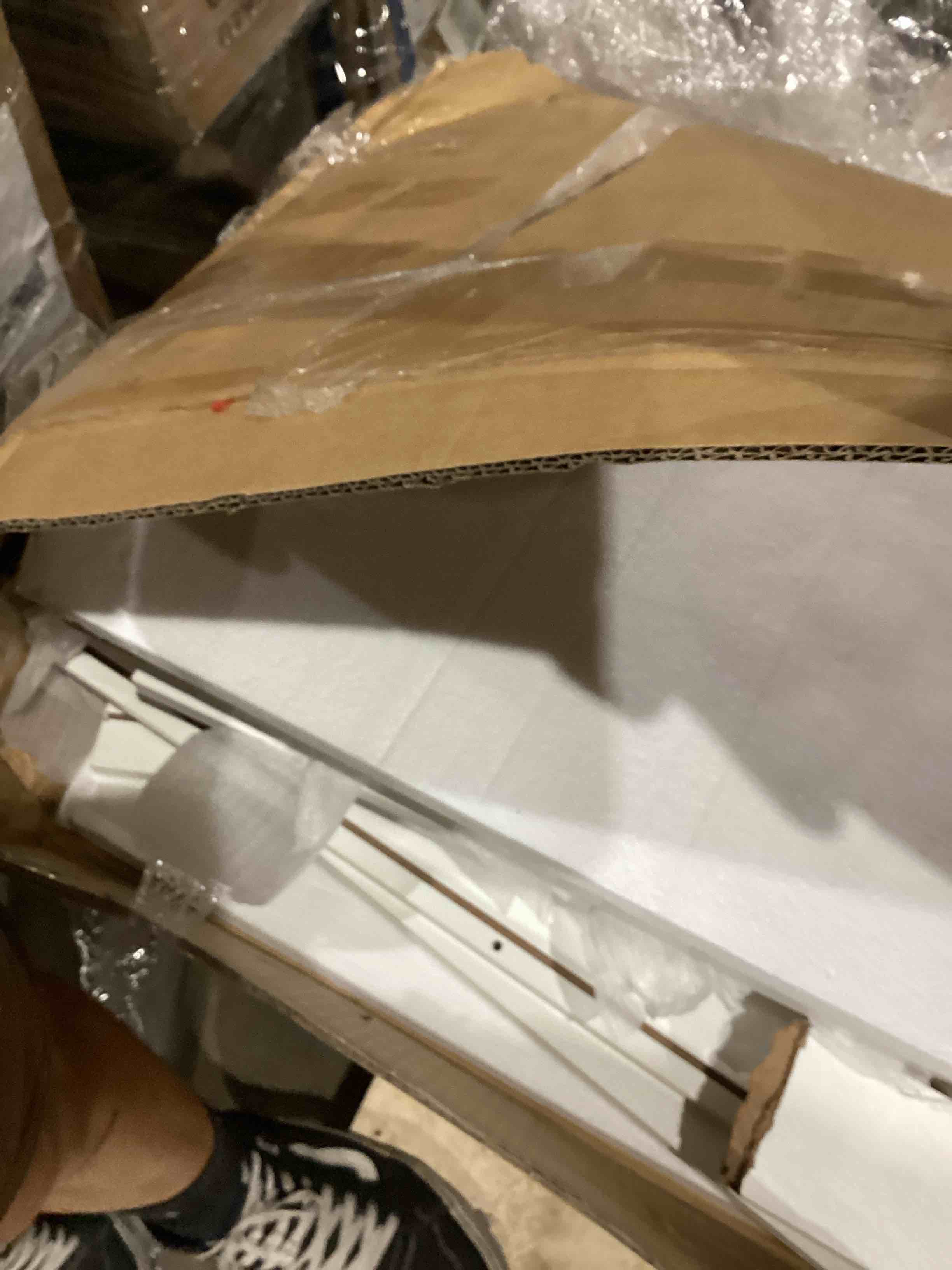 https://s3.amazonaws.com/lotting-images-prod/bidfta/PPE1203750_1752766029845.jpeg
