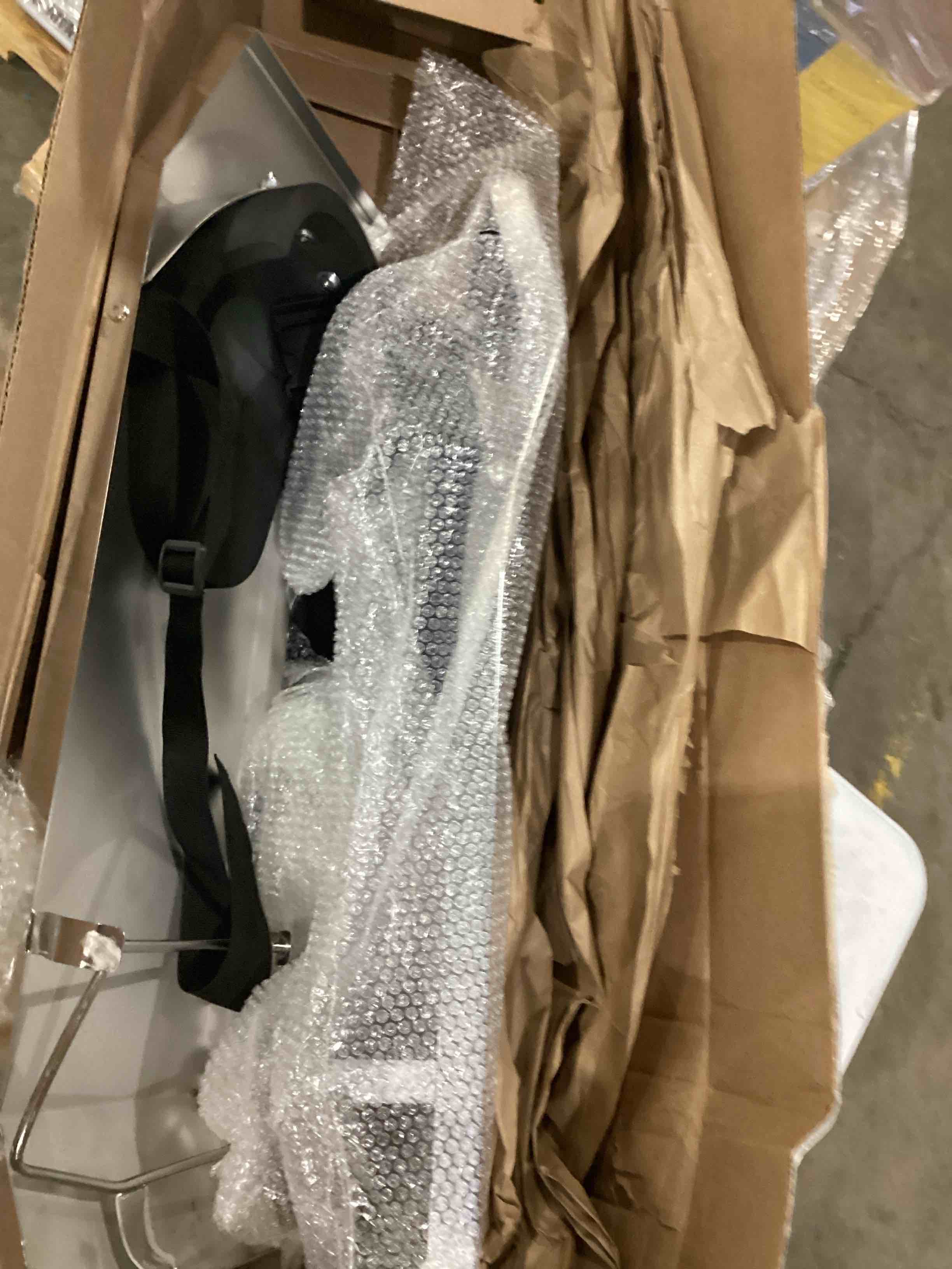 https://s3.amazonaws.com/lotting-images-prod/bidfta/PPE1203899_1752839252024.jpeg