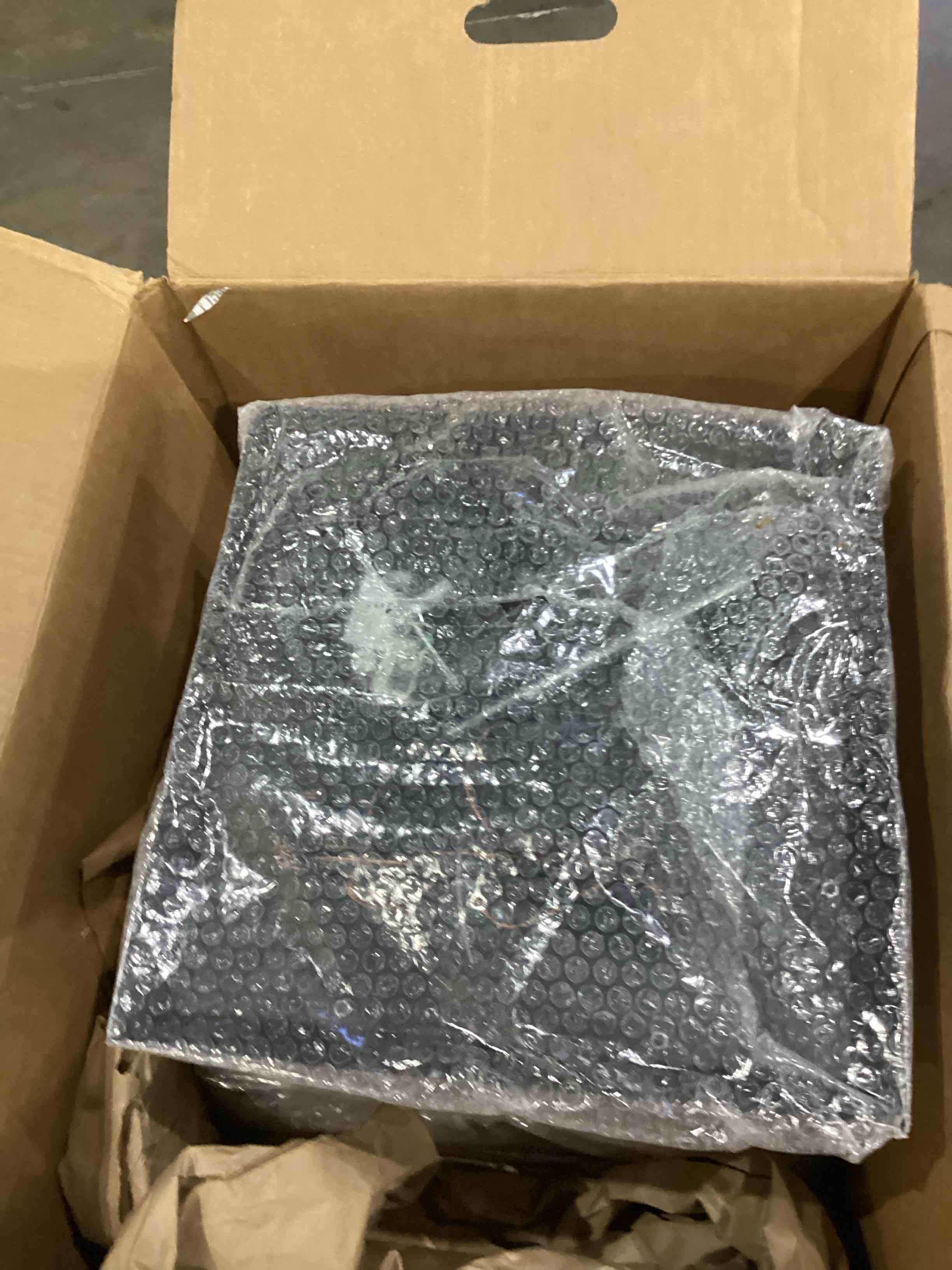 https://s3.amazonaws.com/lotting-images-prod/bidfta/PPE1203902_1752839991018.jpeg