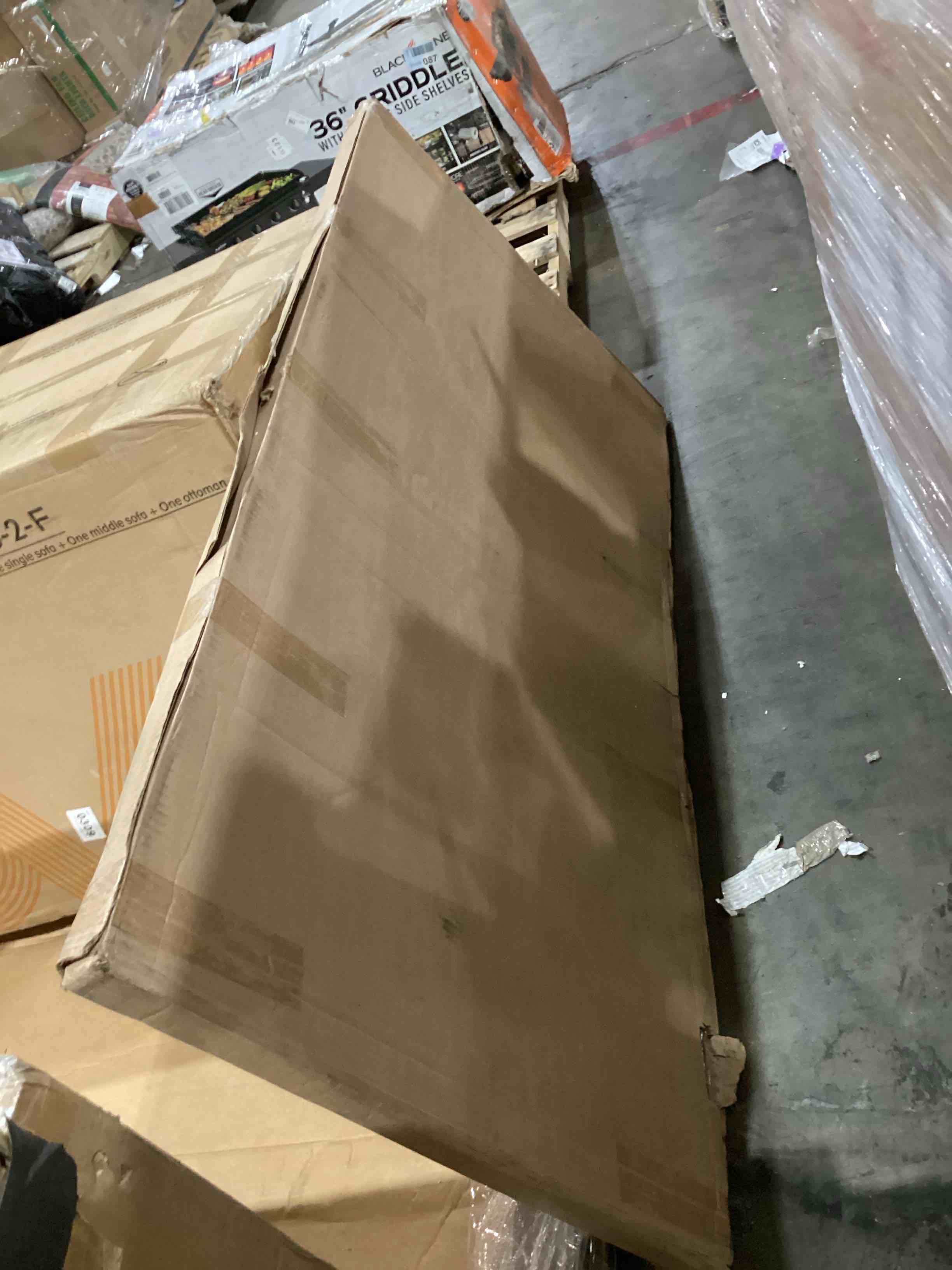https://s3.amazonaws.com/lotting-images-prod/bidfta/PPE1203939_1752851748380.jpeg