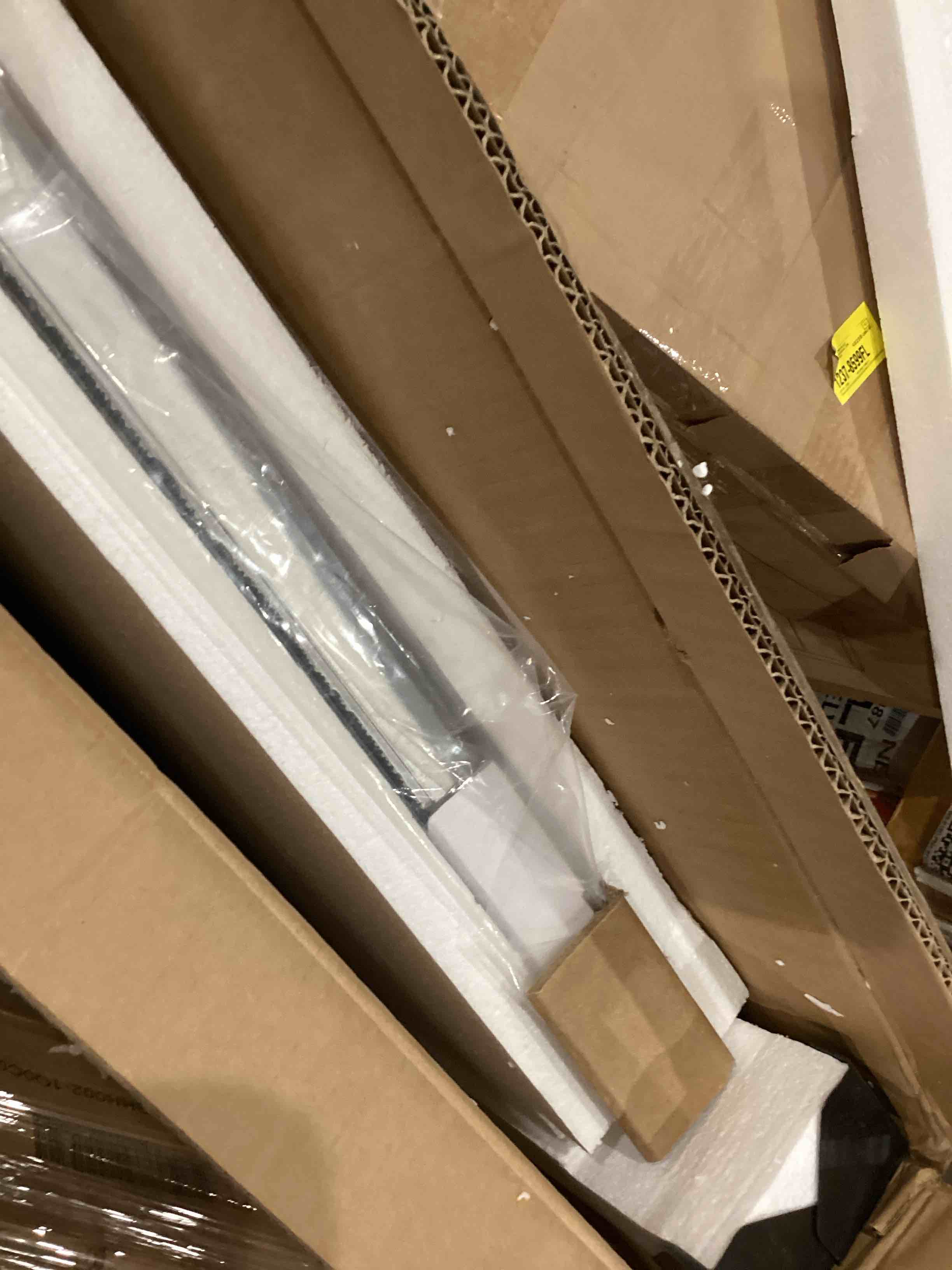 https://s3.amazonaws.com/lotting-images-prod/bidfta/PPE1203941_1752852352828.jpeg