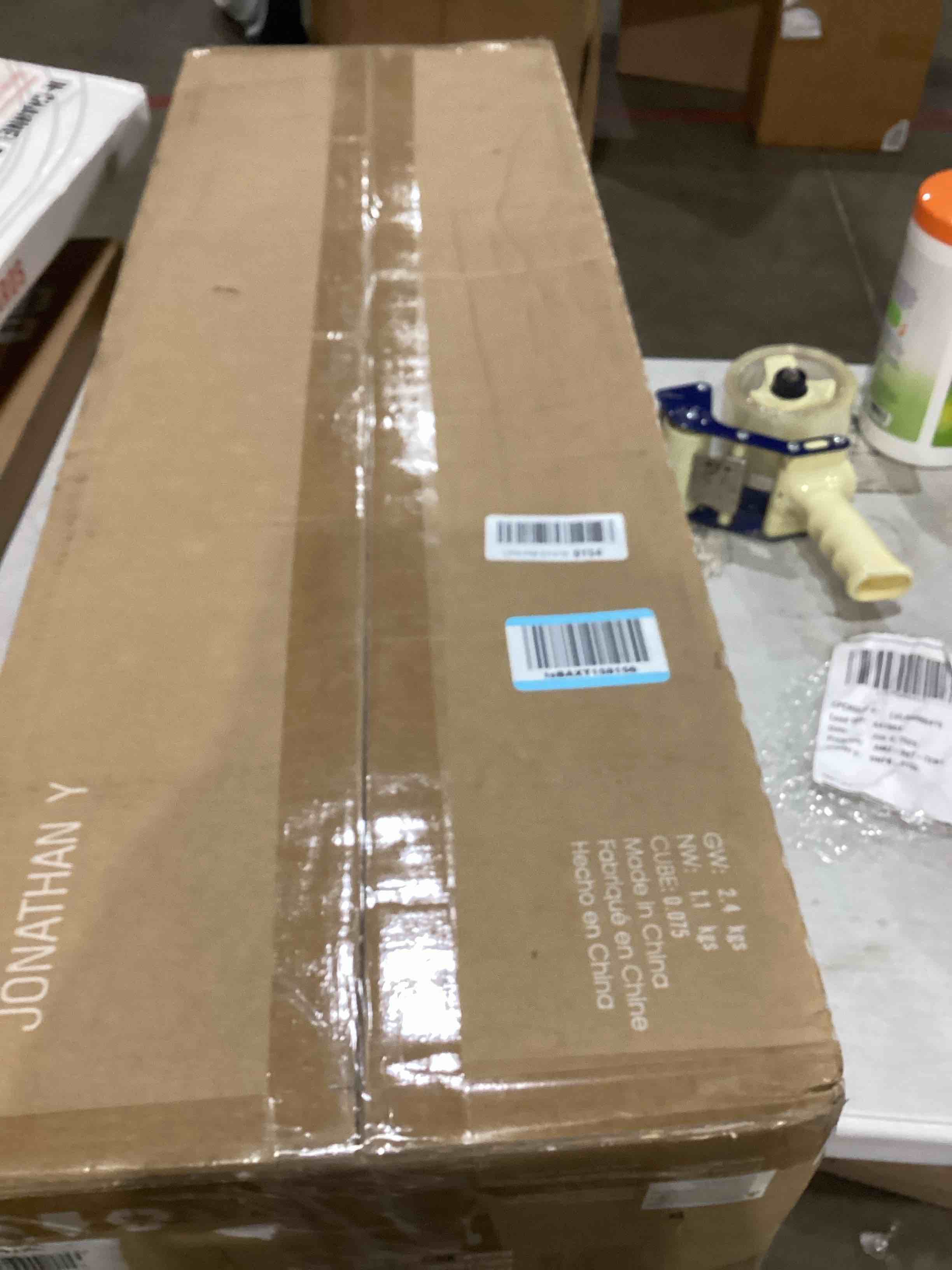 https://s3.amazonaws.com/lotting-images-prod/bidfta/PPE1207661_1749221671509.jpeg